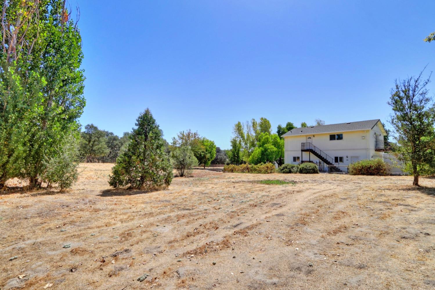 Detail Gallery Image 80 of 97 For 2873 Butler Ln, Valley Springs,  CA 95252 - 5 Beds | 3/1 Baths