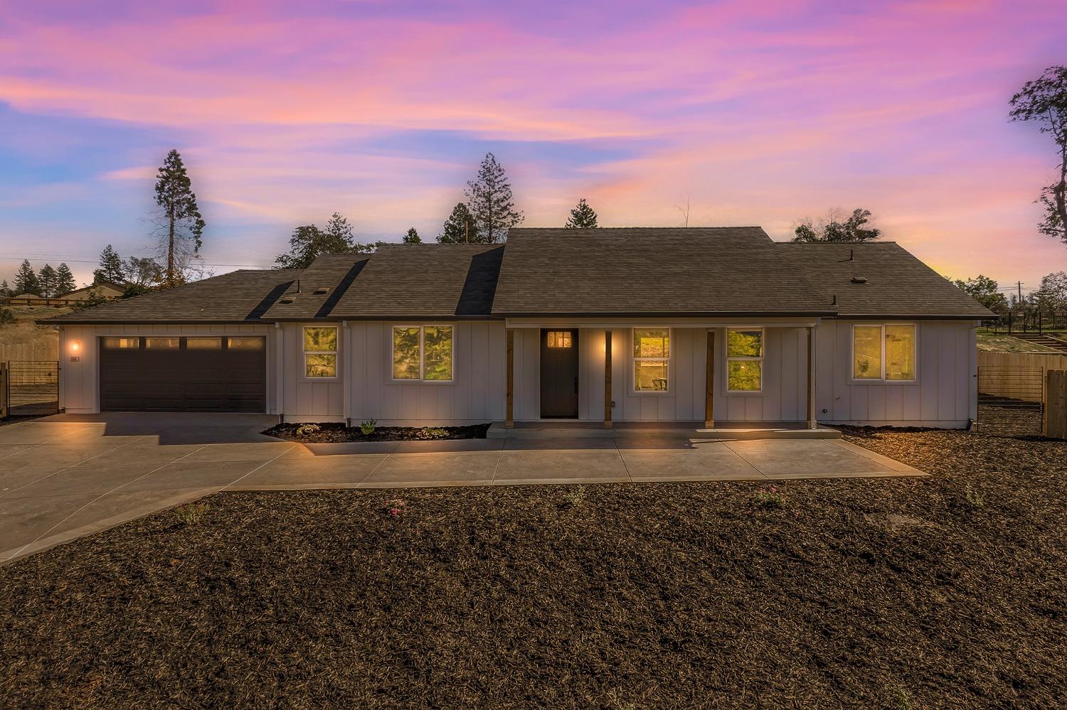 Detail Gallery Image 2 of 50 For 330 Redbud Dr, Paradise,  CA 95969 - 3 Beds | 2 Baths