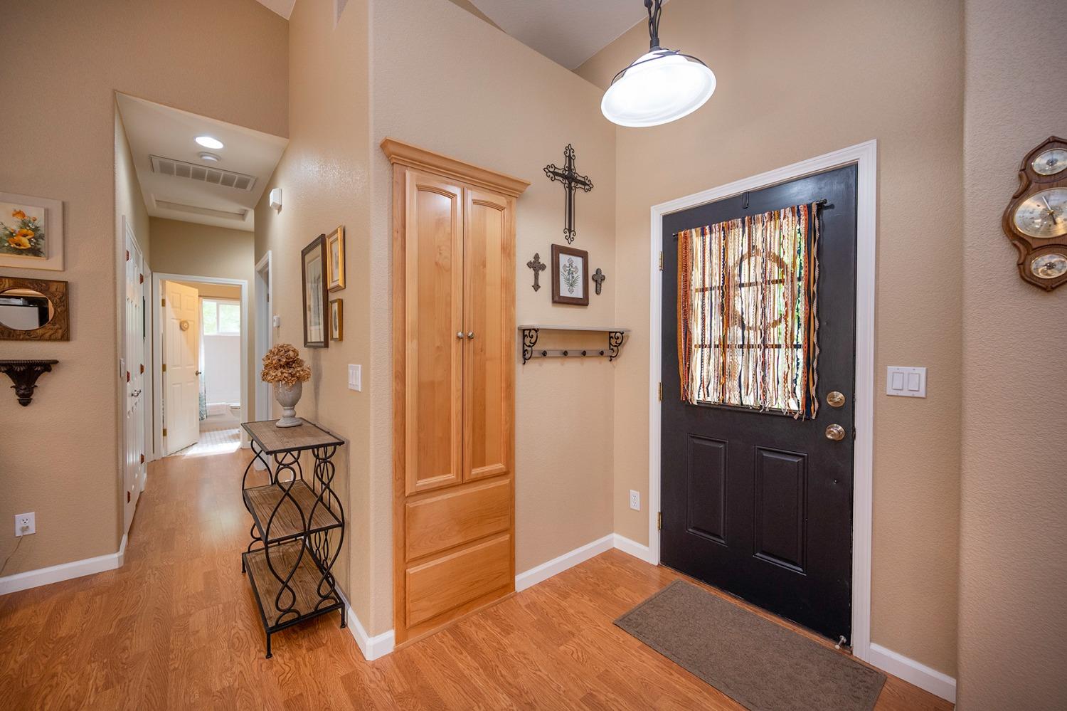 Detail Gallery Image 8 of 42 For 6460 Deer Canyon Ct, Placerville,  CA 95667 - 3 Beds | 2 Baths