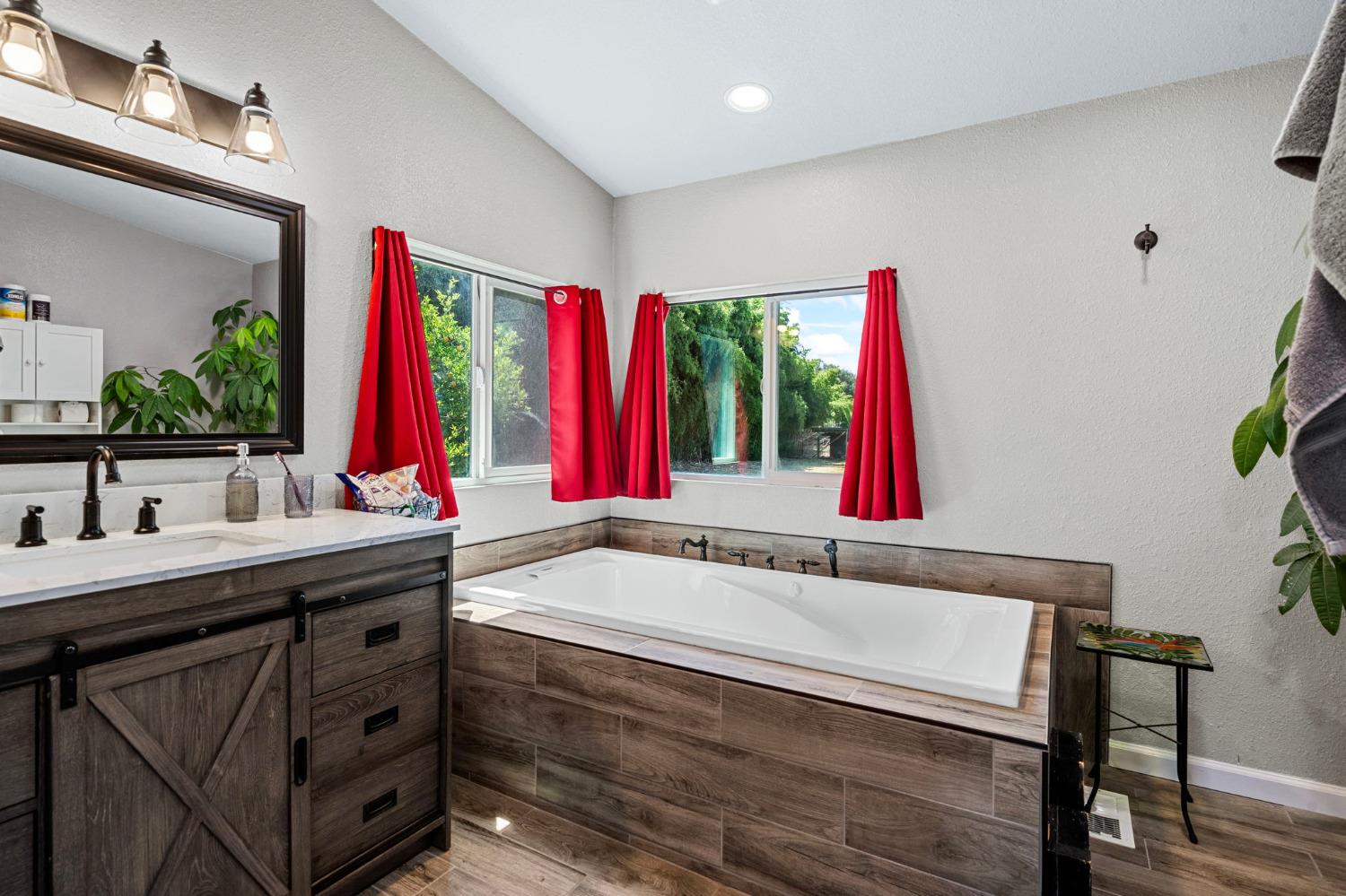 Detail Gallery Image 29 of 47 For 16543 Frymire Rd, Oakdale,  CA 95361 - 3 Beds | 2 Baths