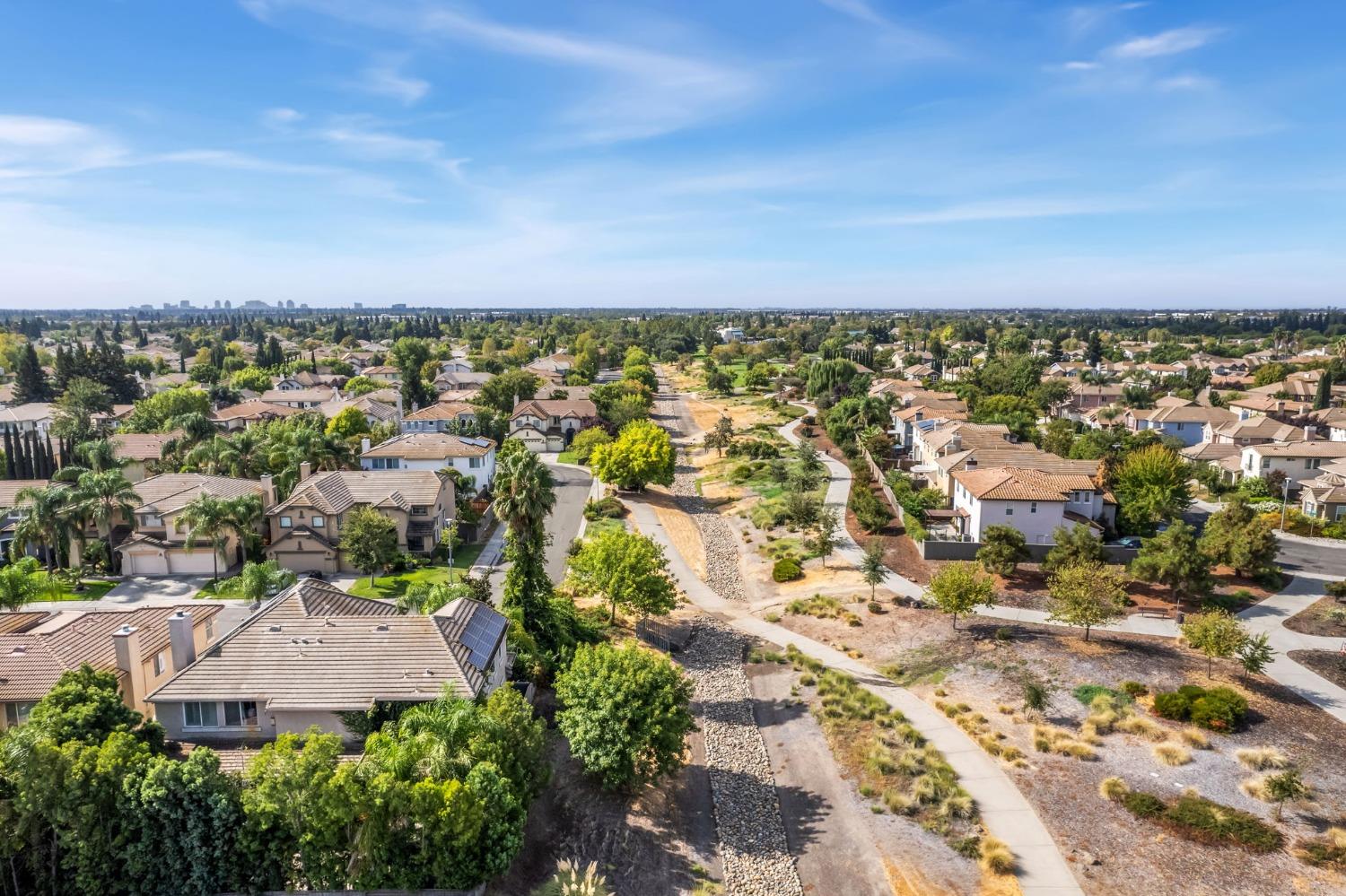 Detail Gallery Image 41 of 52 For 161 Menard Cir, Sacramento,  CA 95835 - 4 Beds | 3 Baths