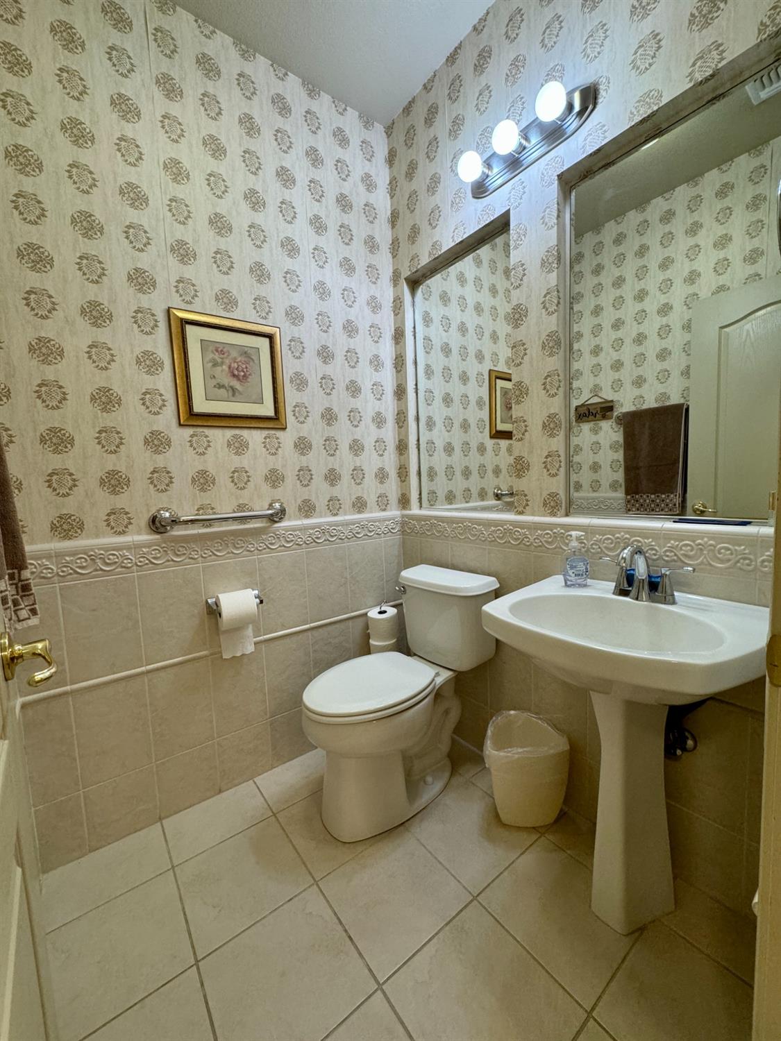 Detail Gallery Image 16 of 29 For 171 Memory Ln, Turlock,  CA 95382 - 4 Beds | 2/1 Baths