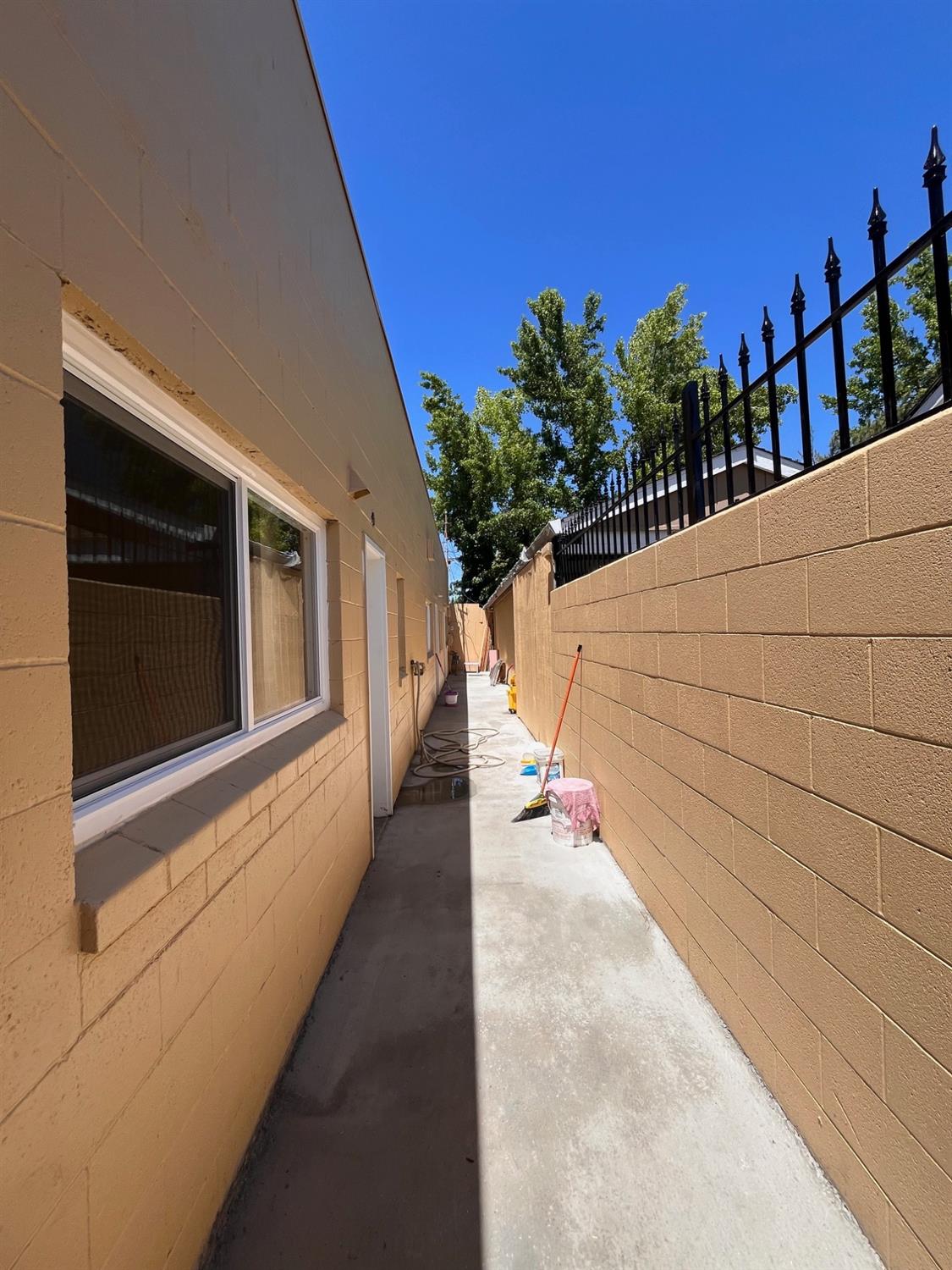 Detail Gallery Image 16 of 21 For 4731 Freeport Blvd #1,  Sacramento,  CA 95822 - – Beds | – Baths