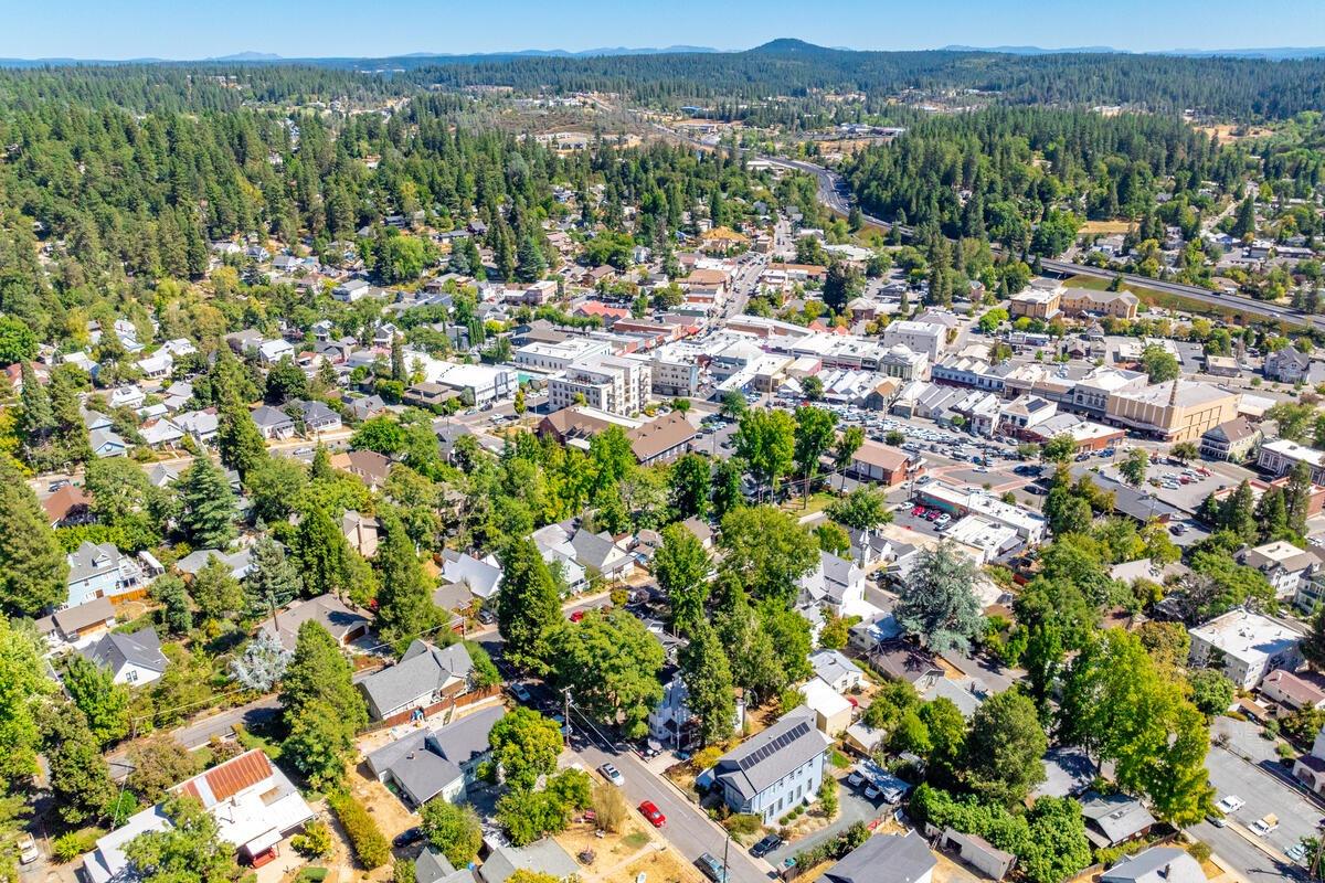 Detail Gallery Image 73 of 77 For 433 Neal St, Grass Valley,  CA 95945 - 3 Beds | 2 Baths