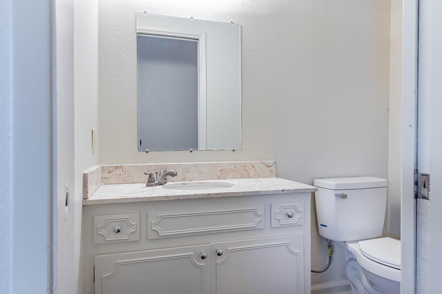 Detail Gallery Image 9 of 23 For 805 Tully Rd #32,  Modesto,  CA 95350 - 2 Beds | 2 Baths