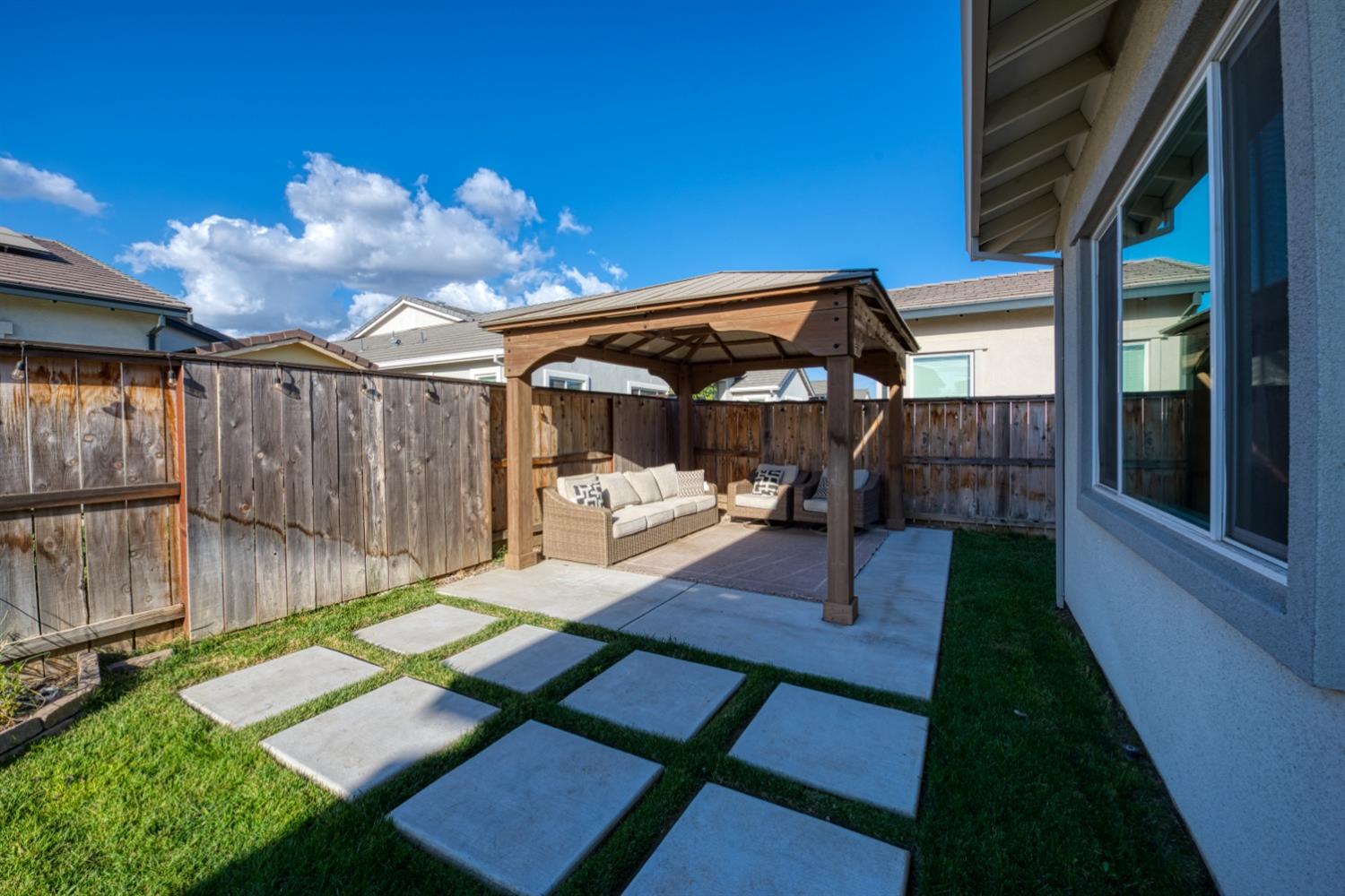 Detail Gallery Image 34 of 45 For 2775 Meadowbrook Ln, Turlock,  CA 95382 - 3 Beds | 2/1 Baths