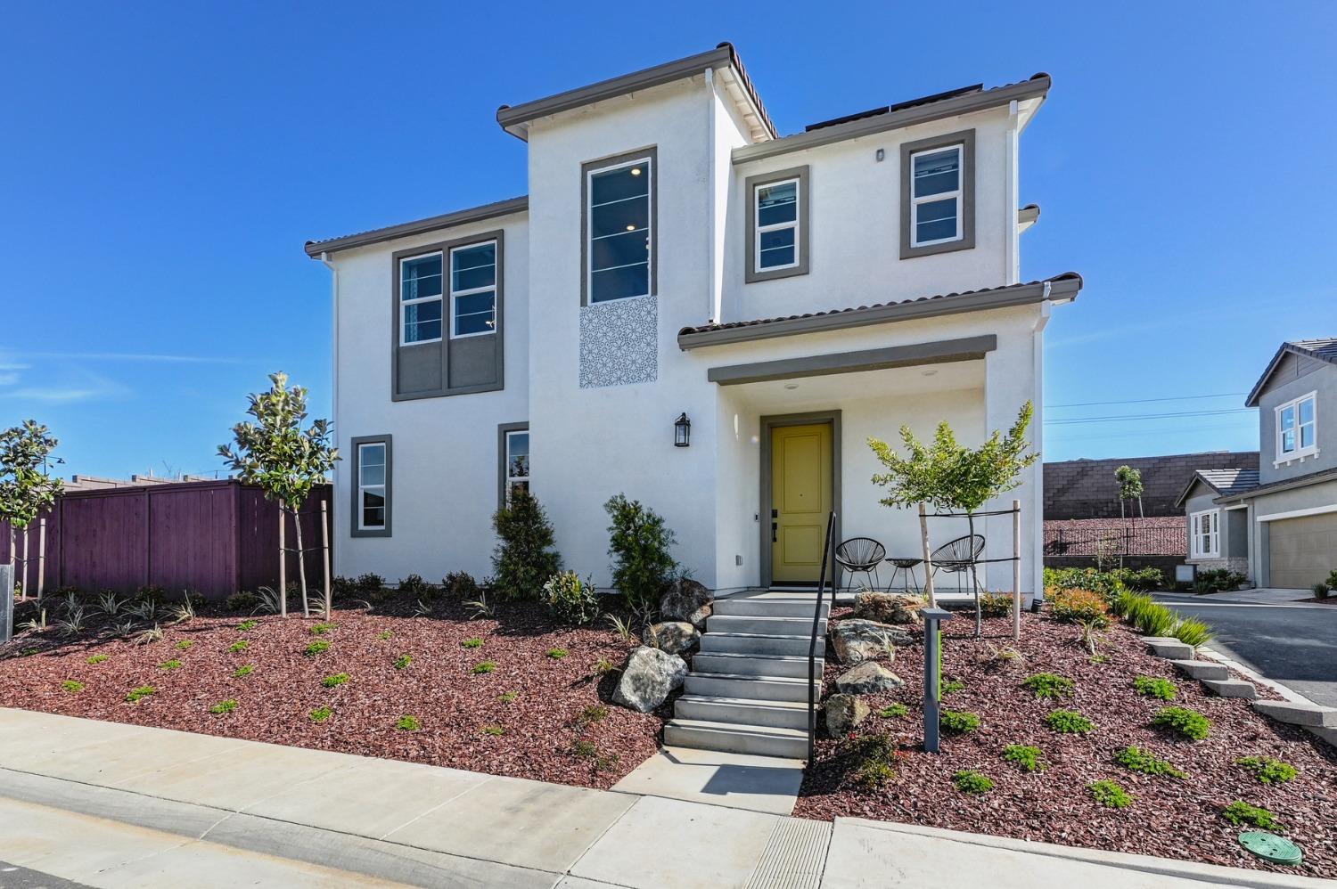 Detail Gallery Image 1 of 1 For 3412 Magnolia Way, Folsom,  CA 95630 - 3 Beds | 2/1 Baths