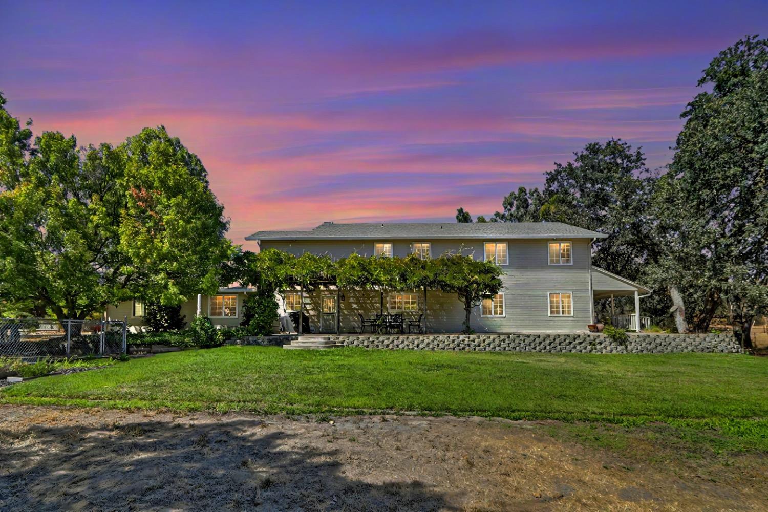 Detail Gallery Image 2 of 97 For 2873 Butler Ln, Valley Springs,  CA 95252 - 5 Beds | 3/1 Baths