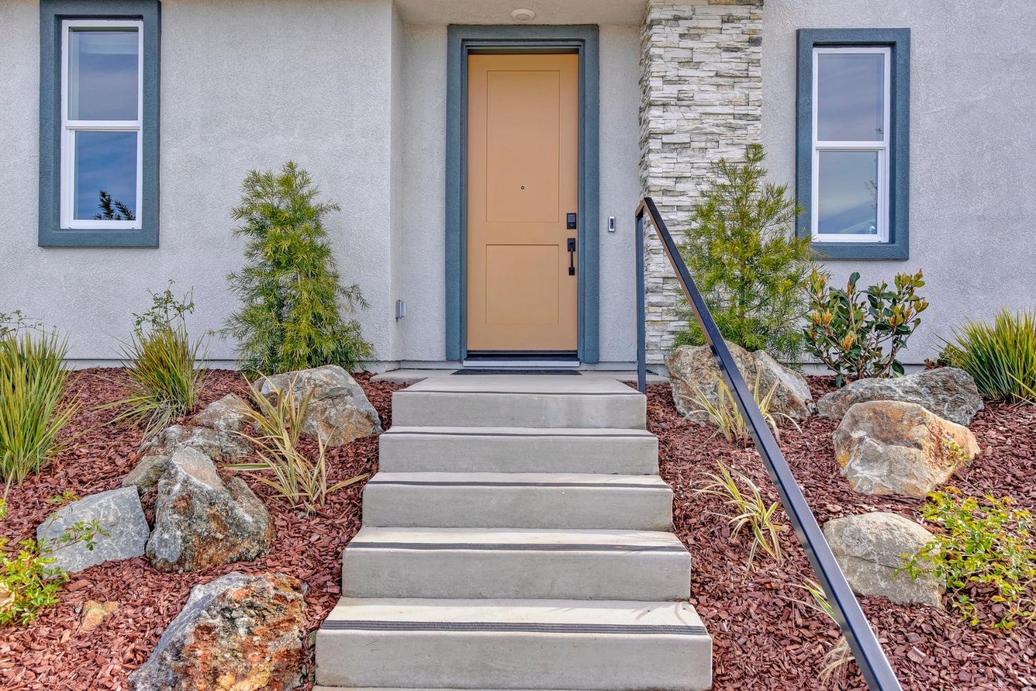 Detail Gallery Image 15 of 56 For 3420 Magnolia Way, Folsom,  CA 95630 - 3 Beds | 2/1 Baths