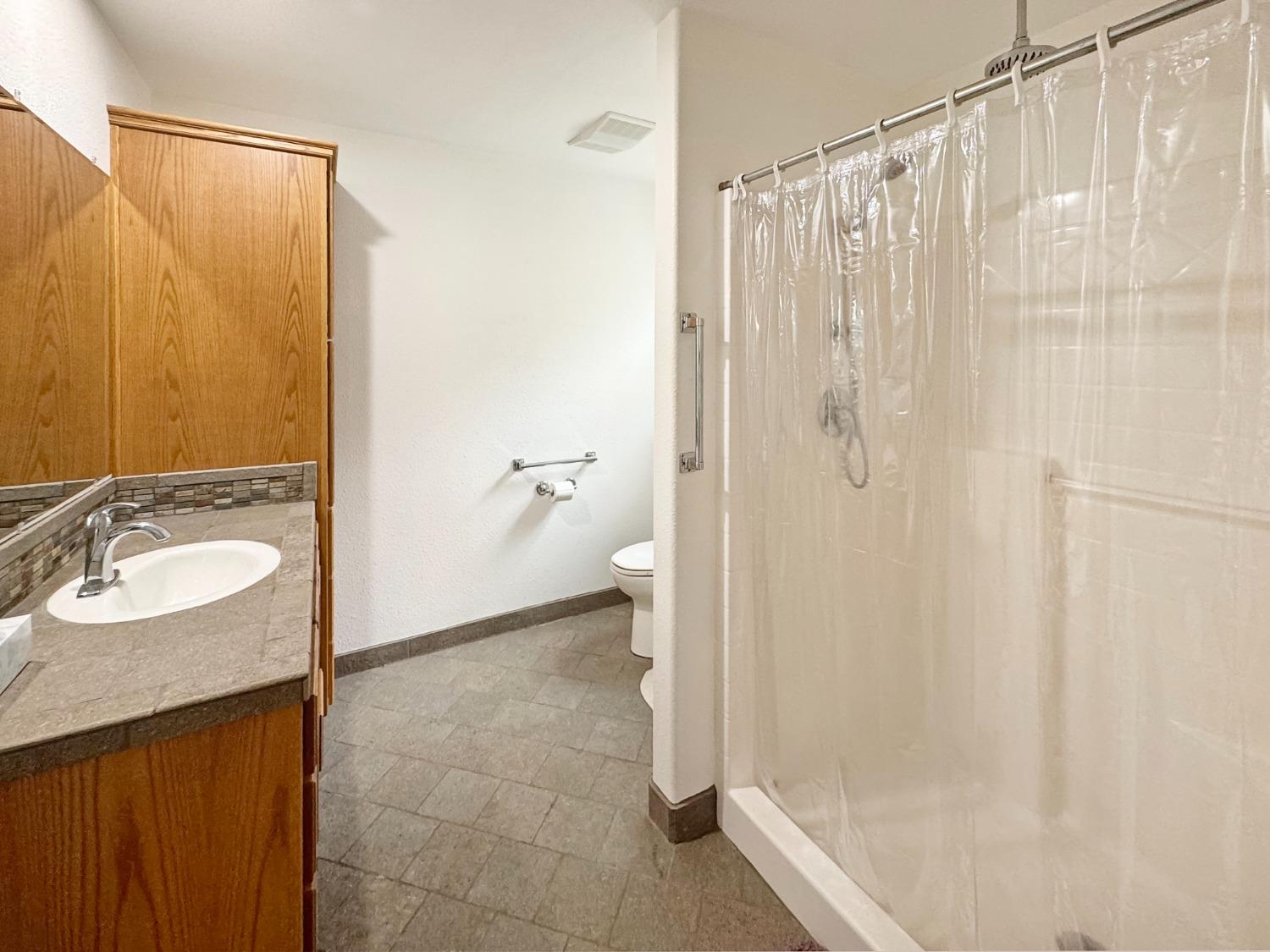 Detail Gallery Image 13 of 25 For 13233 Ridge Rd, Grass Valley,  CA 95945 - 3 Beds | 2 Baths