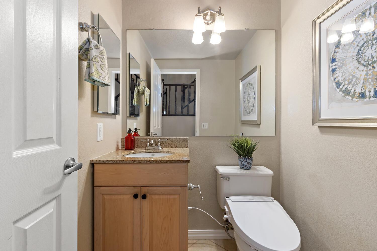 Detail Gallery Image 8 of 41 For 7455 Castano Way, Sacramento,  CA 95831 - 4 Beds | 2/1 Baths