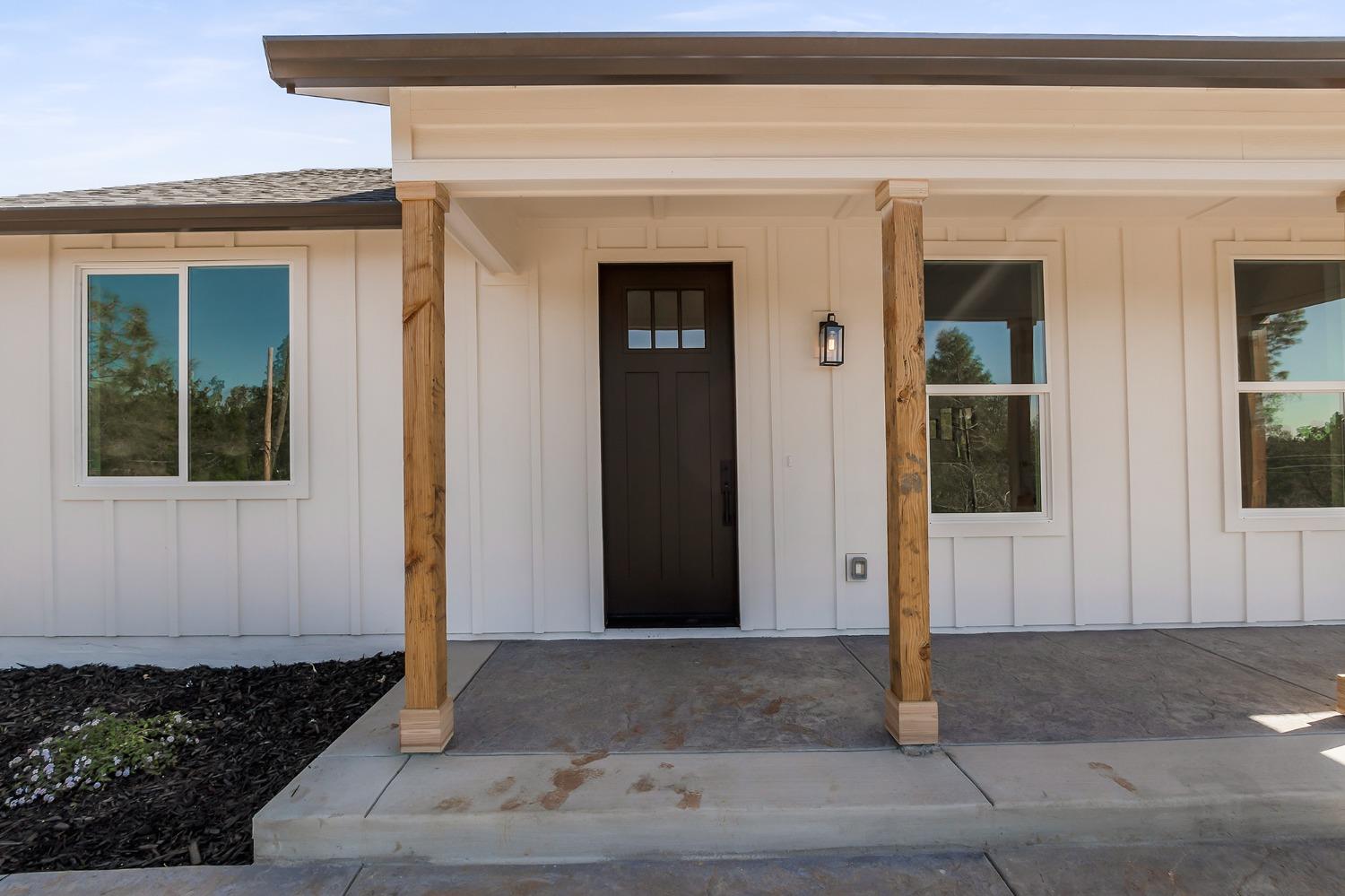 Detail Gallery Image 3 of 50 For 330 Redbud Dr, Paradise,  CA 95969 - 3 Beds | 2 Baths