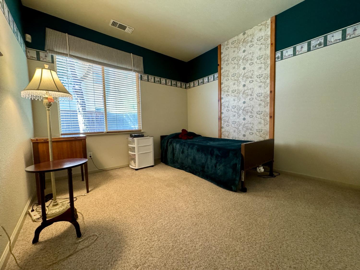 Detail Gallery Image 13 of 29 For 171 Memory Ln, Turlock,  CA 95382 - 4 Beds | 2/1 Baths