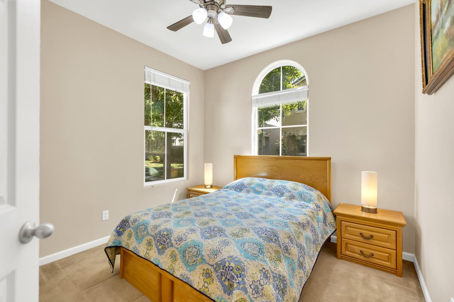 Detail Gallery Image 33 of 54 For 3063 Brunnet Ln, Sacramento,  CA 95833 - 3 Beds | 2 Baths