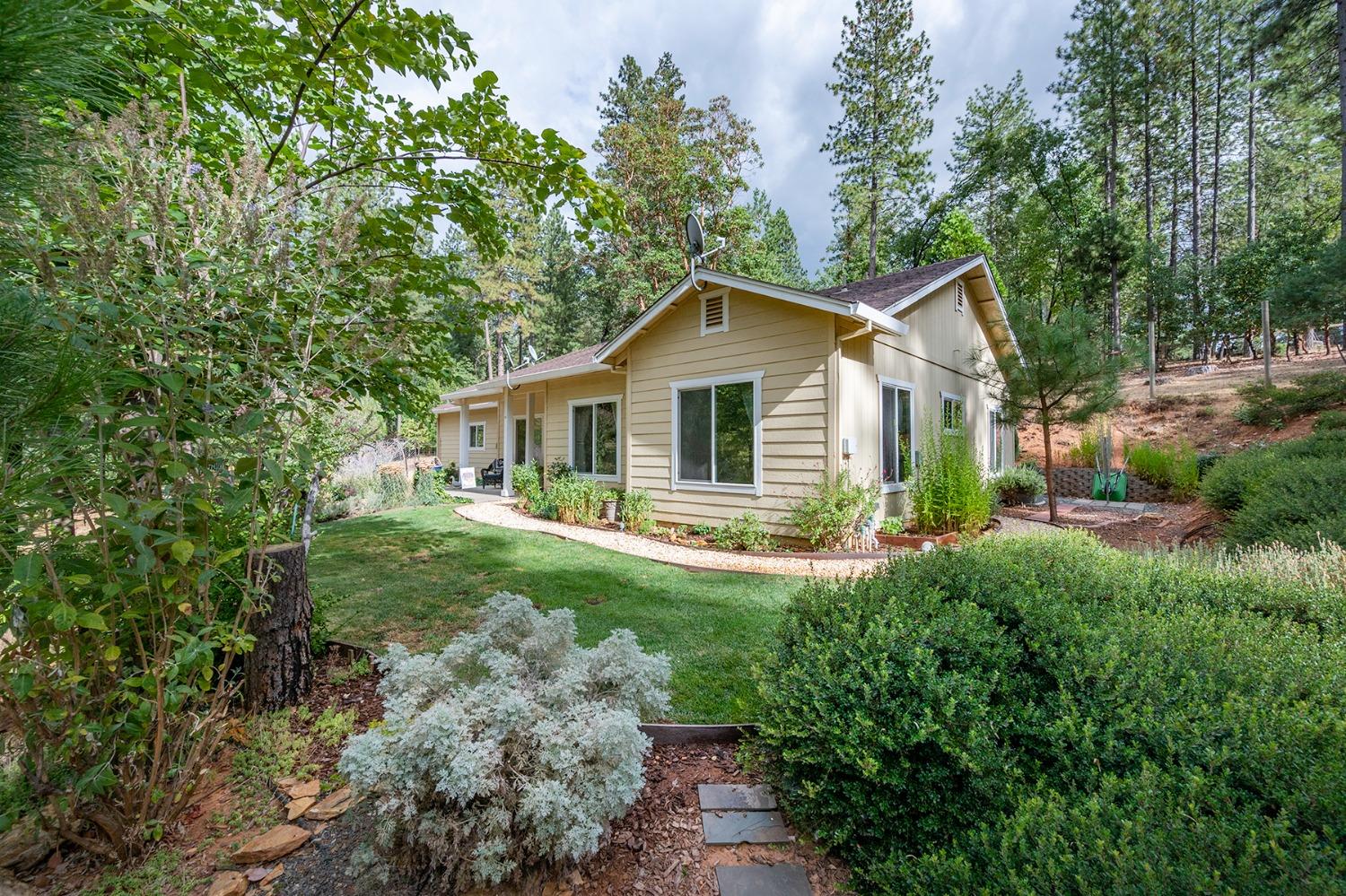 Detail Gallery Image 1 of 42 For 6460 Deer Canyon Ct, Placerville,  CA 95667 - 3 Beds | 2 Baths