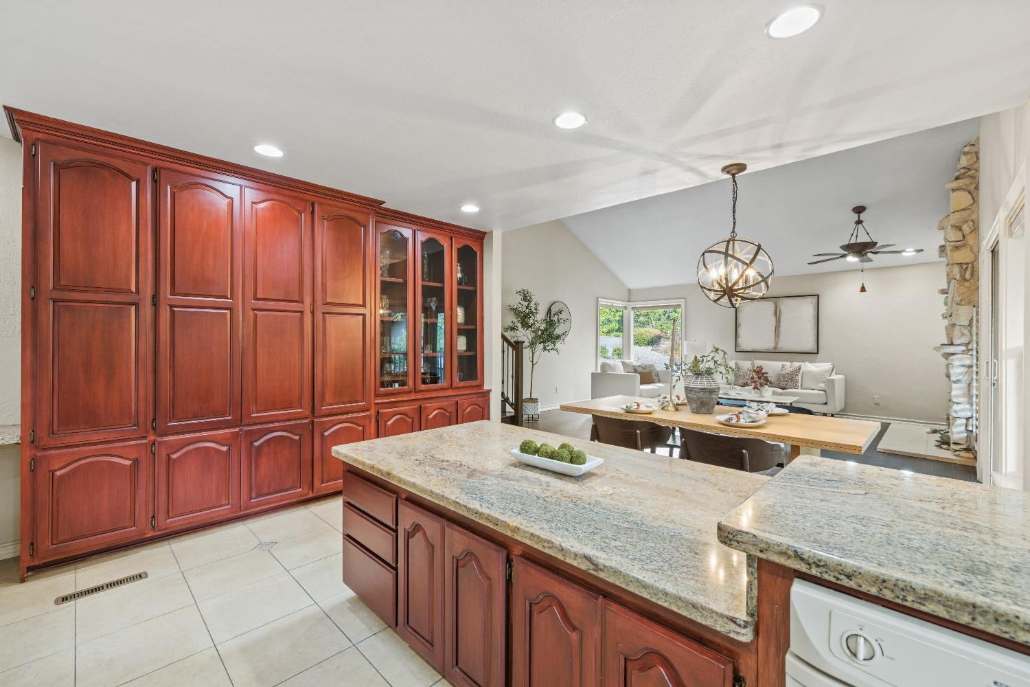 Detail Gallery Image 19 of 76 For 9920 Willey Ct, Granite Bay,  CA 95746 - 4 Beds | 2/1 Baths