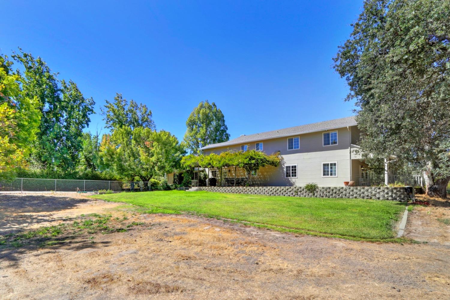 Detail Gallery Image 76 of 97 For 2873 Butler Ln, Valley Springs,  CA 95252 - 5 Beds | 3/1 Baths