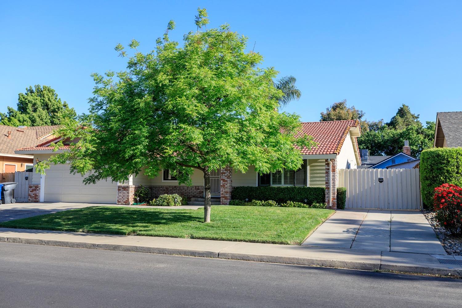 Woodbine Drive, Modesto, California image 3