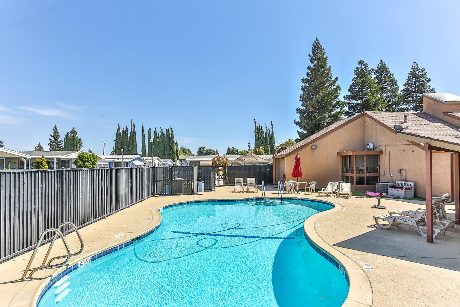 Detail Gallery Image 38 of 46 For 36 Leisureville Cir, Woodland,  CA 95695 - 2 Beds | 2 Baths