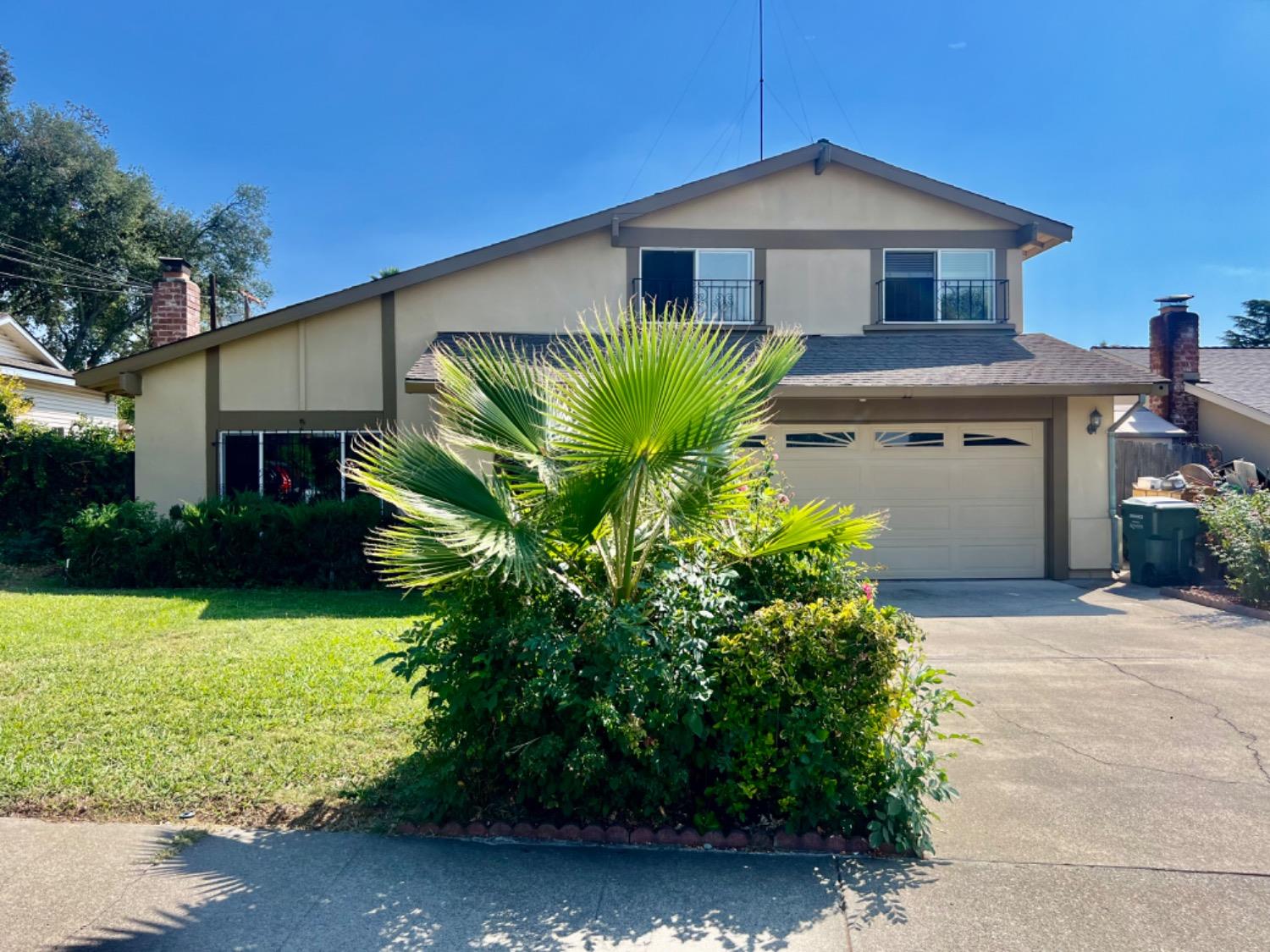 Detail Gallery Image 1 of 34 For 6016 Telesco Way, Carmichael,  CA 95608 - 4 Beds | 2/1 Baths