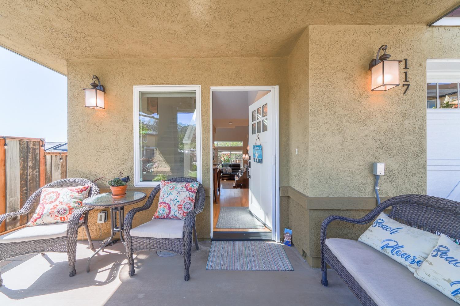 Detail Gallery Image 6 of 47 For 117 Fife Ln, Aptos,  CA 95003 - 3 Beds | 2/1 Baths