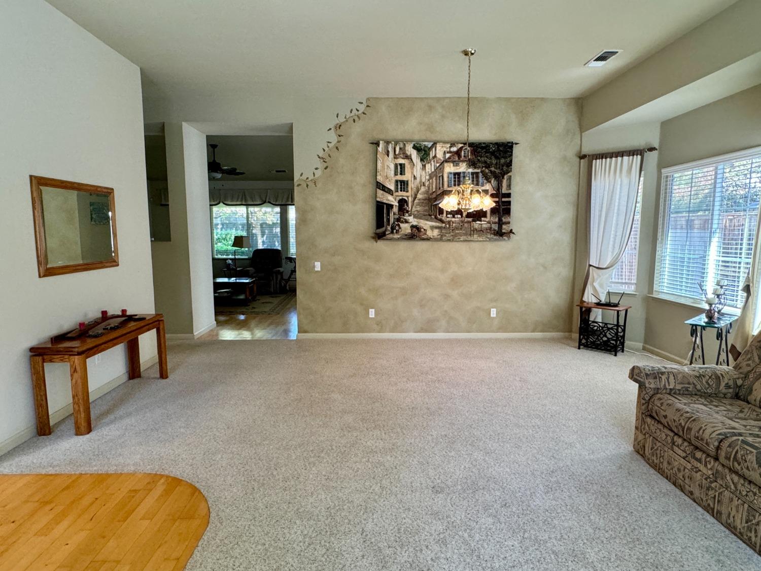 Detail Gallery Image 8 of 29 For 171 Memory Ln, Turlock,  CA 95382 - 4 Beds | 2/1 Baths