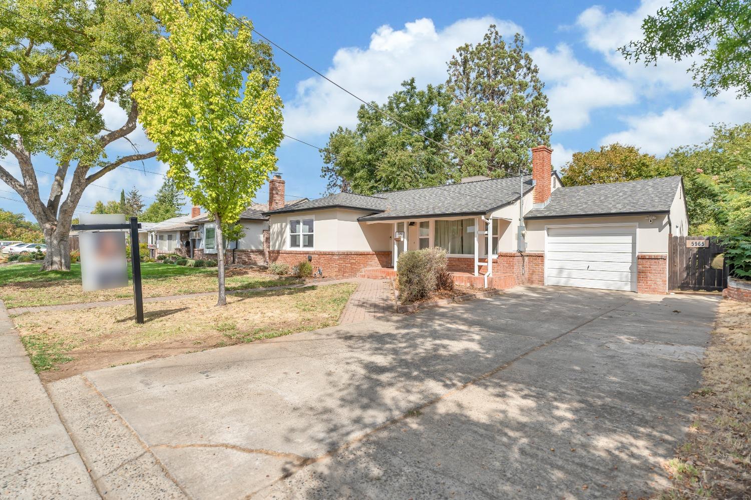 Detail Gallery Image 1 of 55 For 5961 19th Ave, Sacramento,  CA 95820 - 3 Beds | 2 Baths