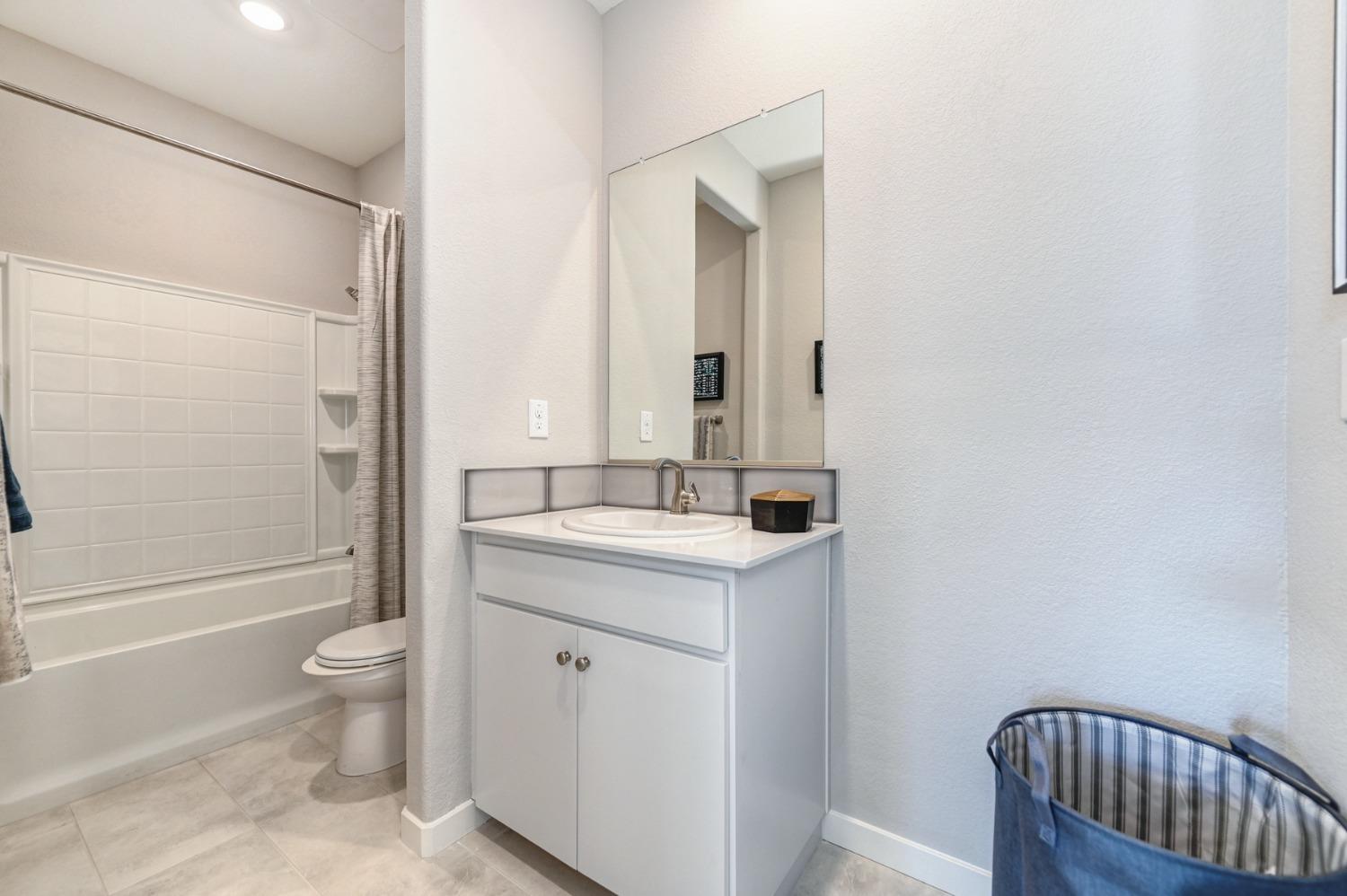 Detail Gallery Image 19 of 34 For 3416 Magnolia Way, Folsom,  CA 95630 - 3 Beds | 2/1 Baths