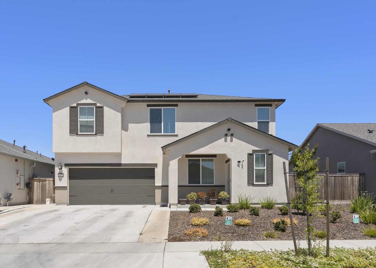 Detail Gallery Image 4 of 36 For 3337 Seger Way, Stockton,  CA 95212 - 4 Beds | 2/1 Baths