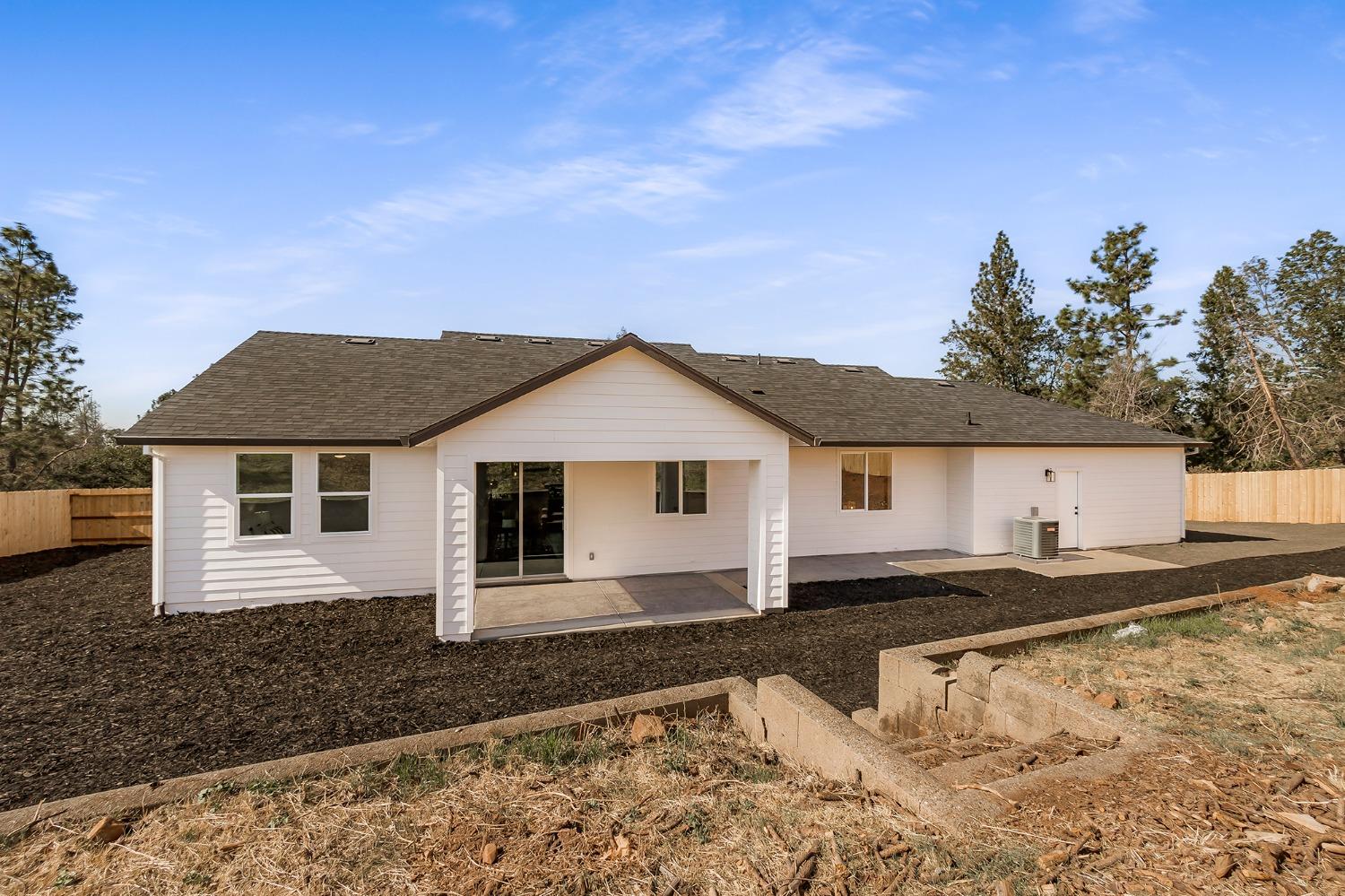 Detail Gallery Image 39 of 50 For 330 Redbud Dr, Paradise,  CA 95969 - 3 Beds | 2 Baths