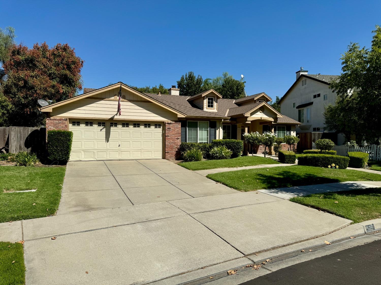 Detail Gallery Image 2 of 29 For 171 Memory Ln, Turlock,  CA 95382 - 4 Beds | 2/1 Baths