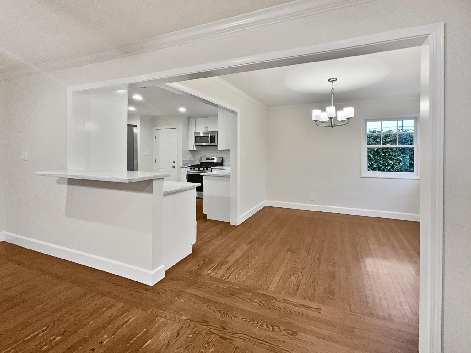 Detail Gallery Image 13 of 30 For 1473 51st St, Sacramento,  CA 95819 - 2 Beds | 1 Baths