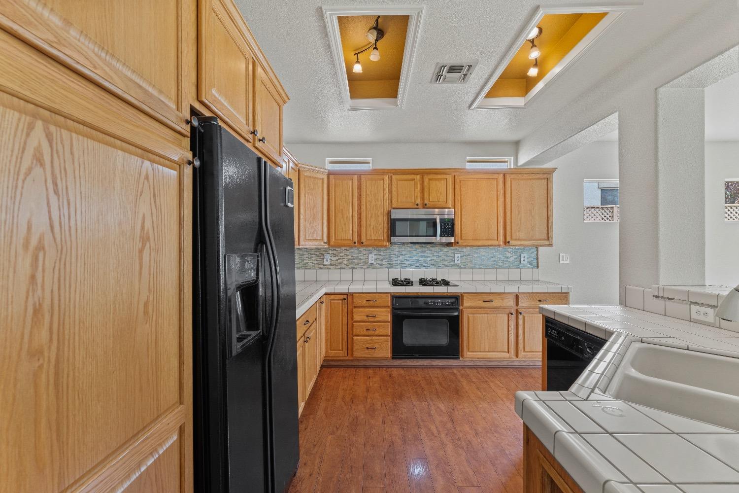 Detail Gallery Image 13 of 50 For 2621 Winding Way, Lincoln,  CA 95648 - 2 Beds | 2 Baths