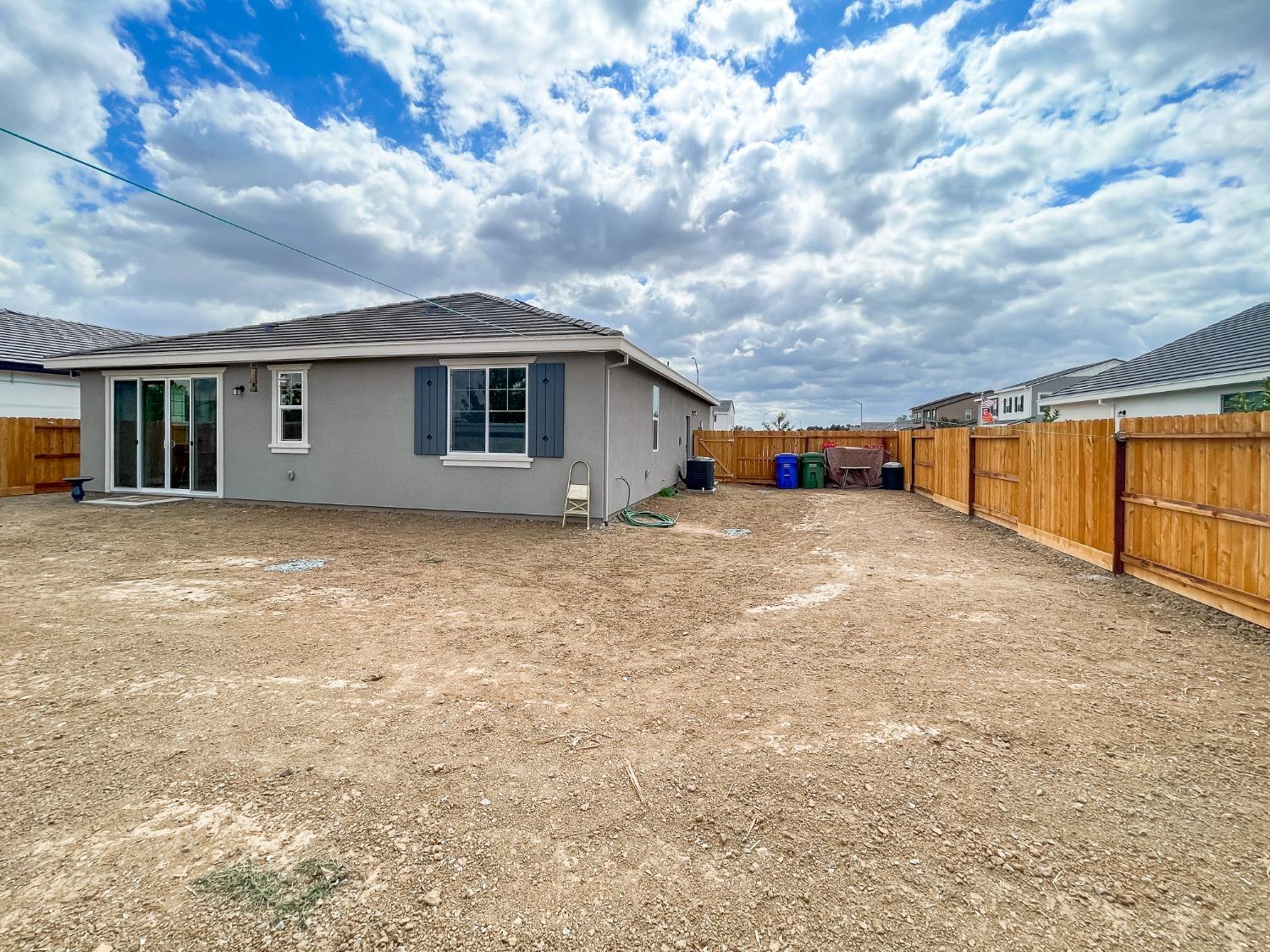 Detail Gallery Image 32 of 36 For 669 Cardoso Dairy Dr, Galt,  CA 95632 - 3 Beds | 2 Baths