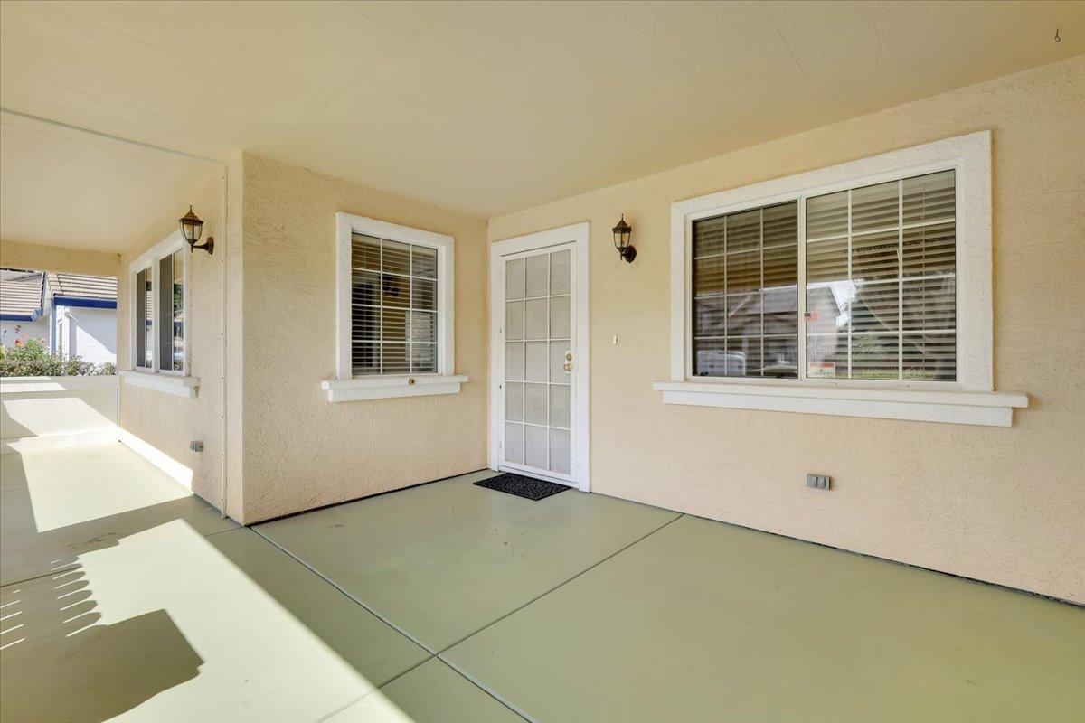 Detail Gallery Image 5 of 52 For 183 Lonely Oak St, Yuba City,  CA 95991 - 4 Beds | 2 Baths