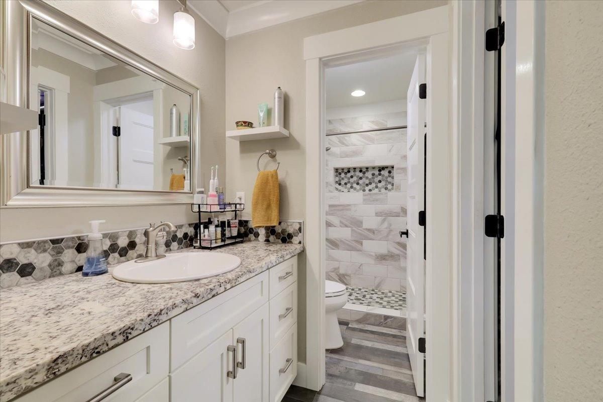 Detail Gallery Image 12 of 26 For 554 Camino Cortez, Yuba City,  CA 95993 - 3 Beds | 2 Baths