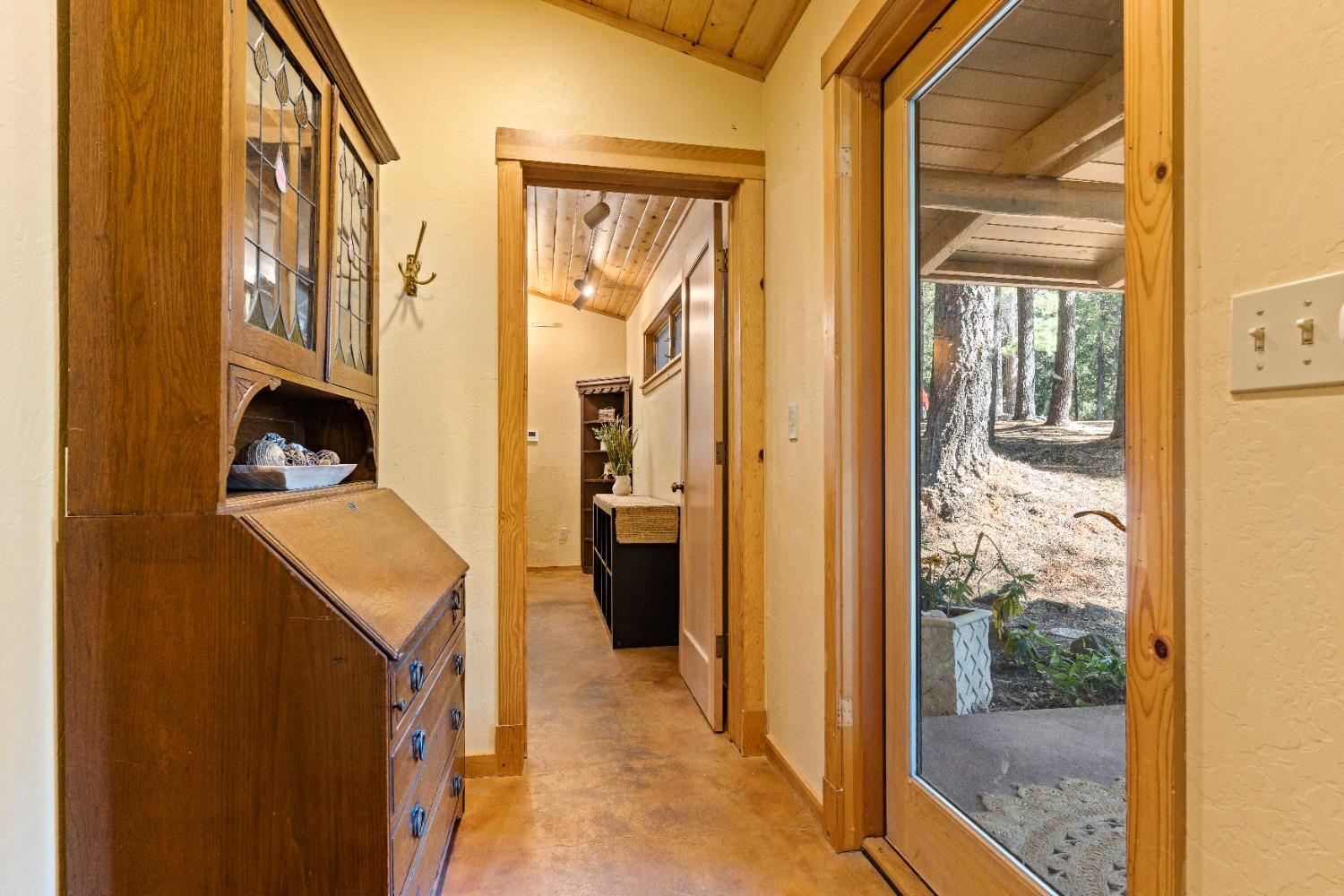 Detail Gallery Image 45 of 99 For 10895 Scotts Flat Dam Road, Nevada City,  CA 95959 - 3 Beds | 2 Baths