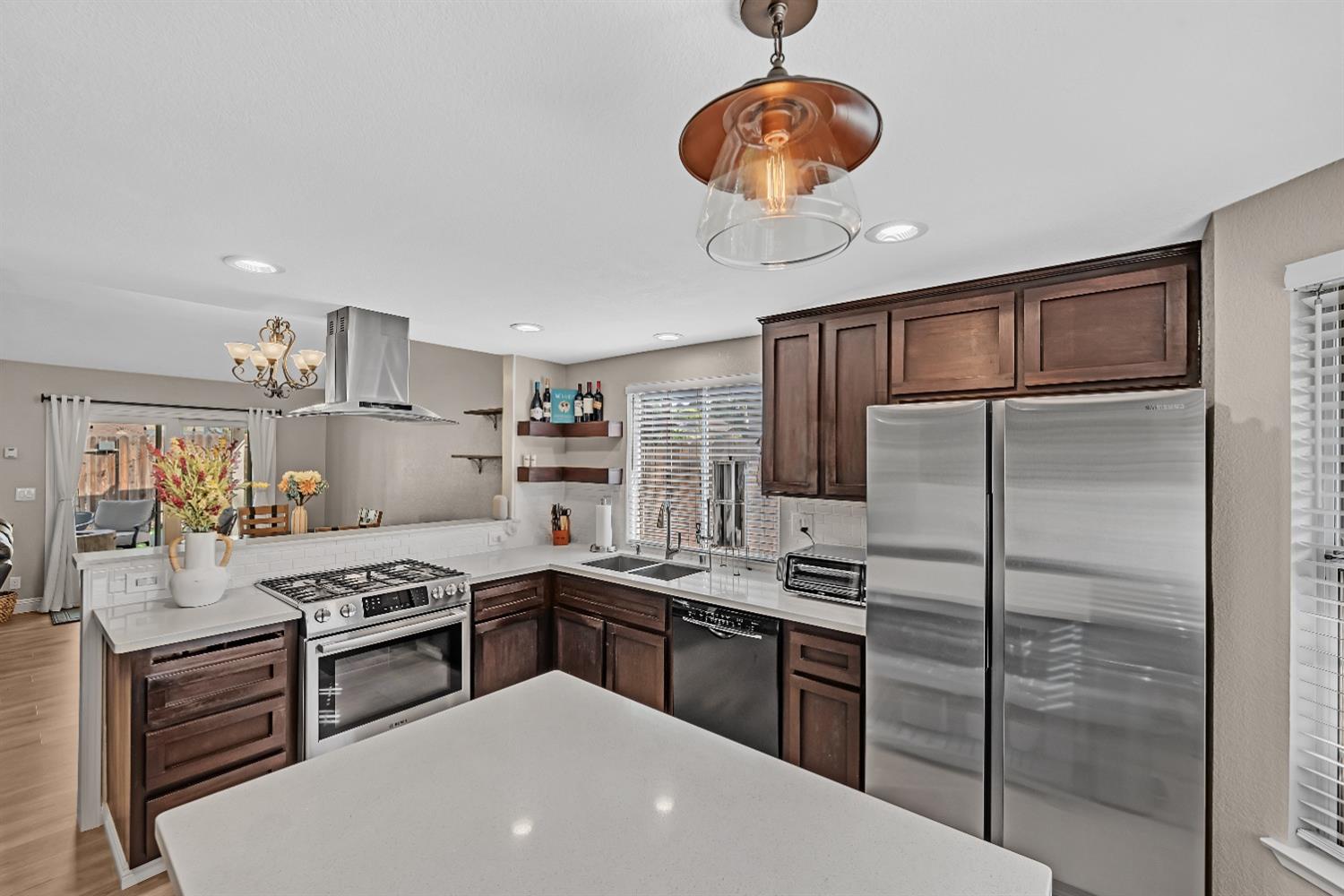 Detail Gallery Image 14 of 41 For 1612 Revere Drive, Roseville,  CA 95747 - 3 Beds | 2 Baths