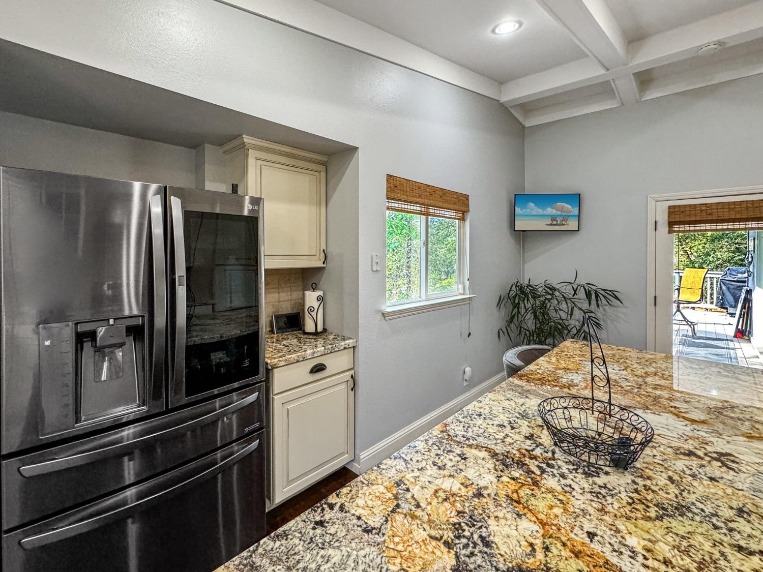 Detail Gallery Image 13 of 53 For 25414 Table Meadow Rd, Auburn,  CA 95602 - 4 Beds | 3/1 Baths