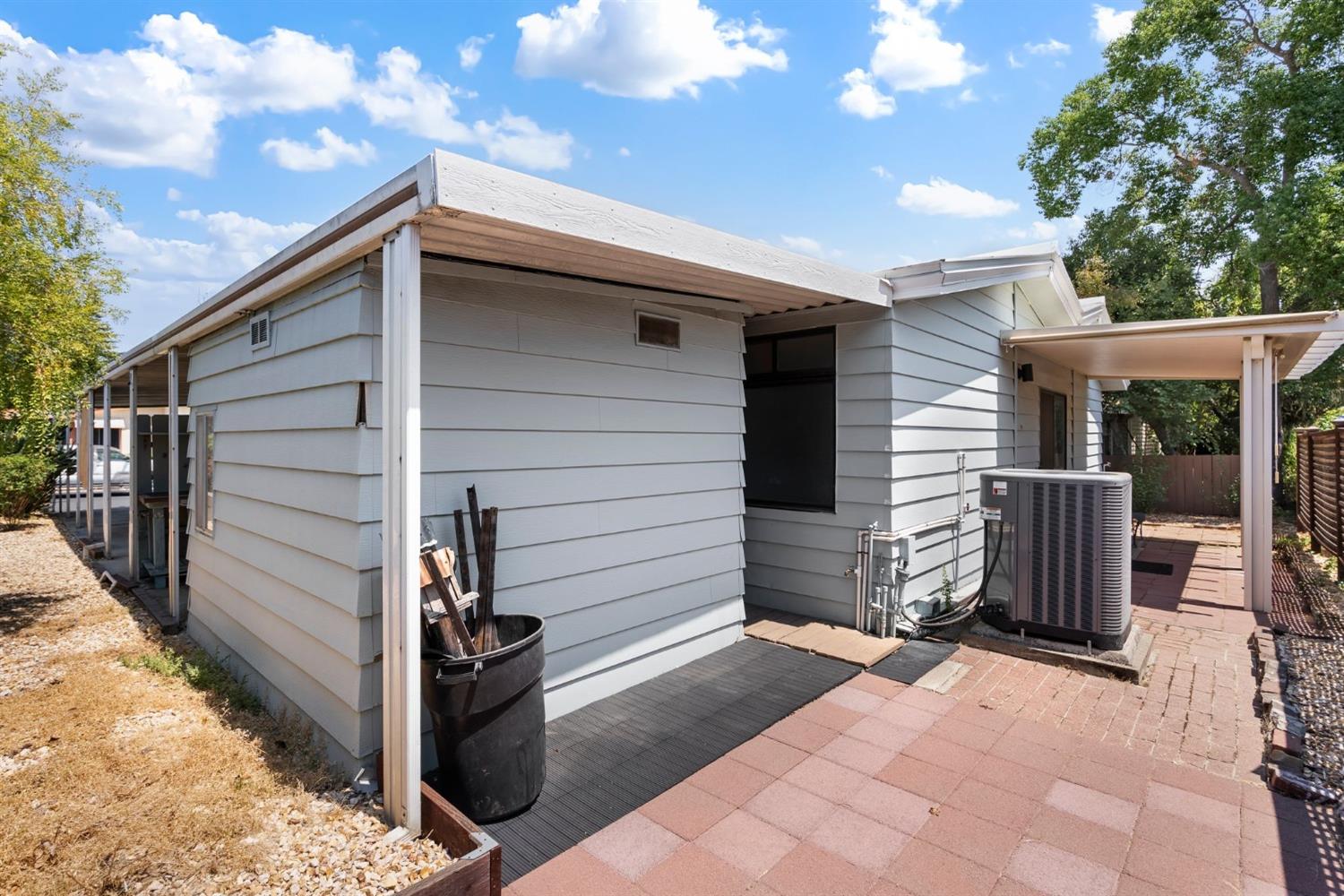 Detail Gallery Image 30 of 37 For 6104 Meiggs Ct, Citrus Heights,  CA 95621 - 2 Beds | 2 Baths