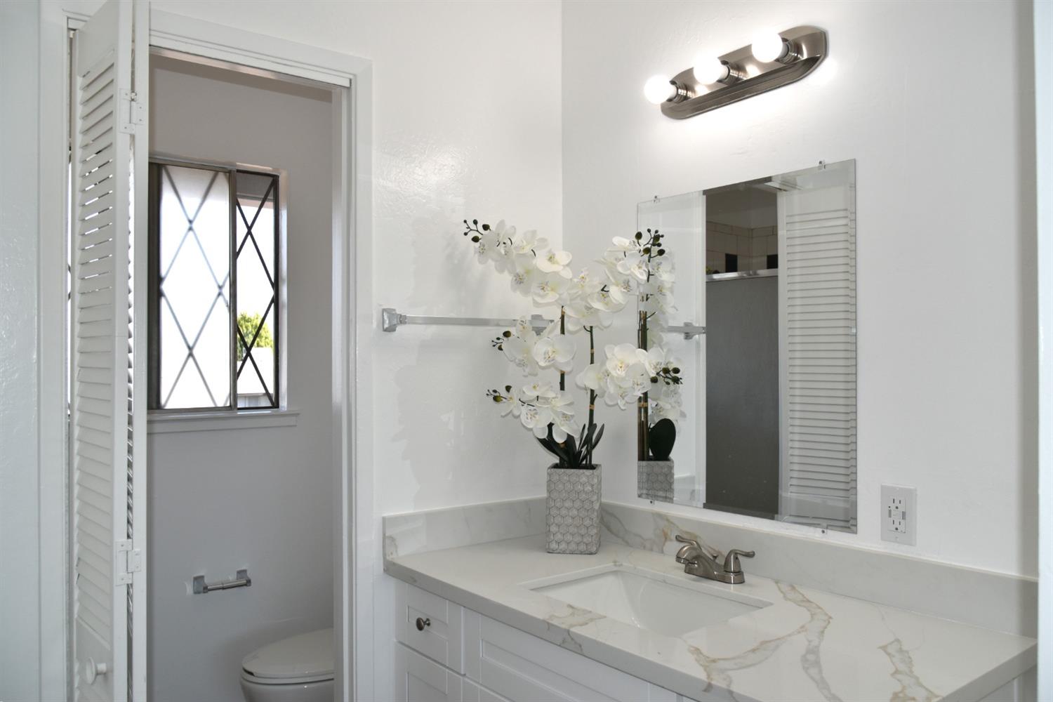 Detail Gallery Image 19 of 24 For 7220 Gilmour Ct, Sacramento,  CA 95828 - 4 Beds | 2/1 Baths