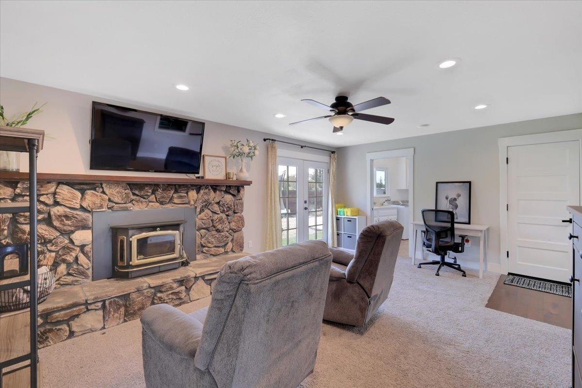 Detail Gallery Image 23 of 26 For 554 Camino Cortez, Yuba City,  CA 95993 - 3 Beds | 2 Baths