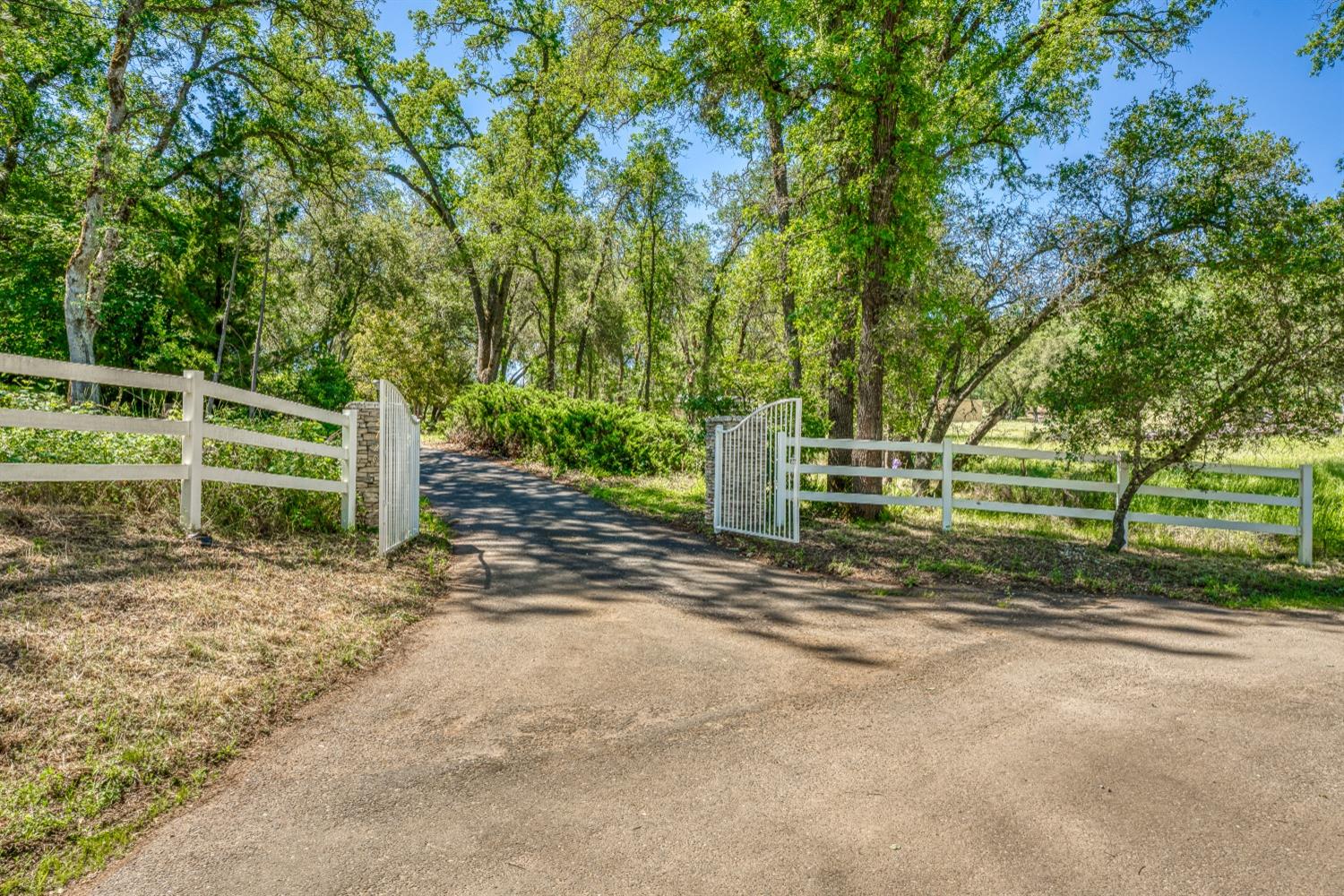 Detail Gallery Image 52 of 56 For 2720 North Shingle Rd, Shingle Springs,  CA 95682 - 4 Beds | 3/1 Baths