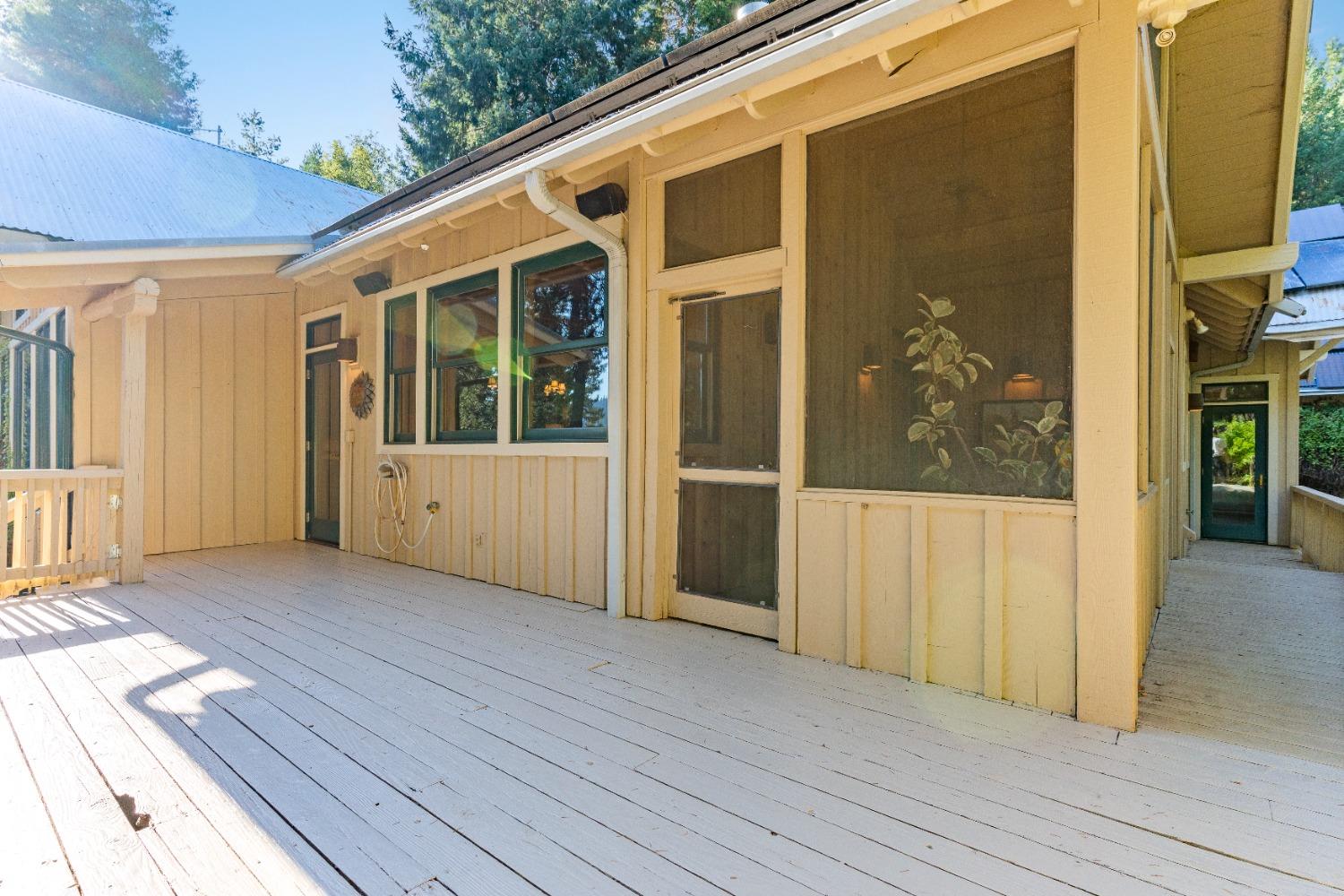 Detail Gallery Image 37 of 99 For 10895 Scotts Flat Dam Road, Nevada City,  CA 95959 - 3 Beds | 2 Baths