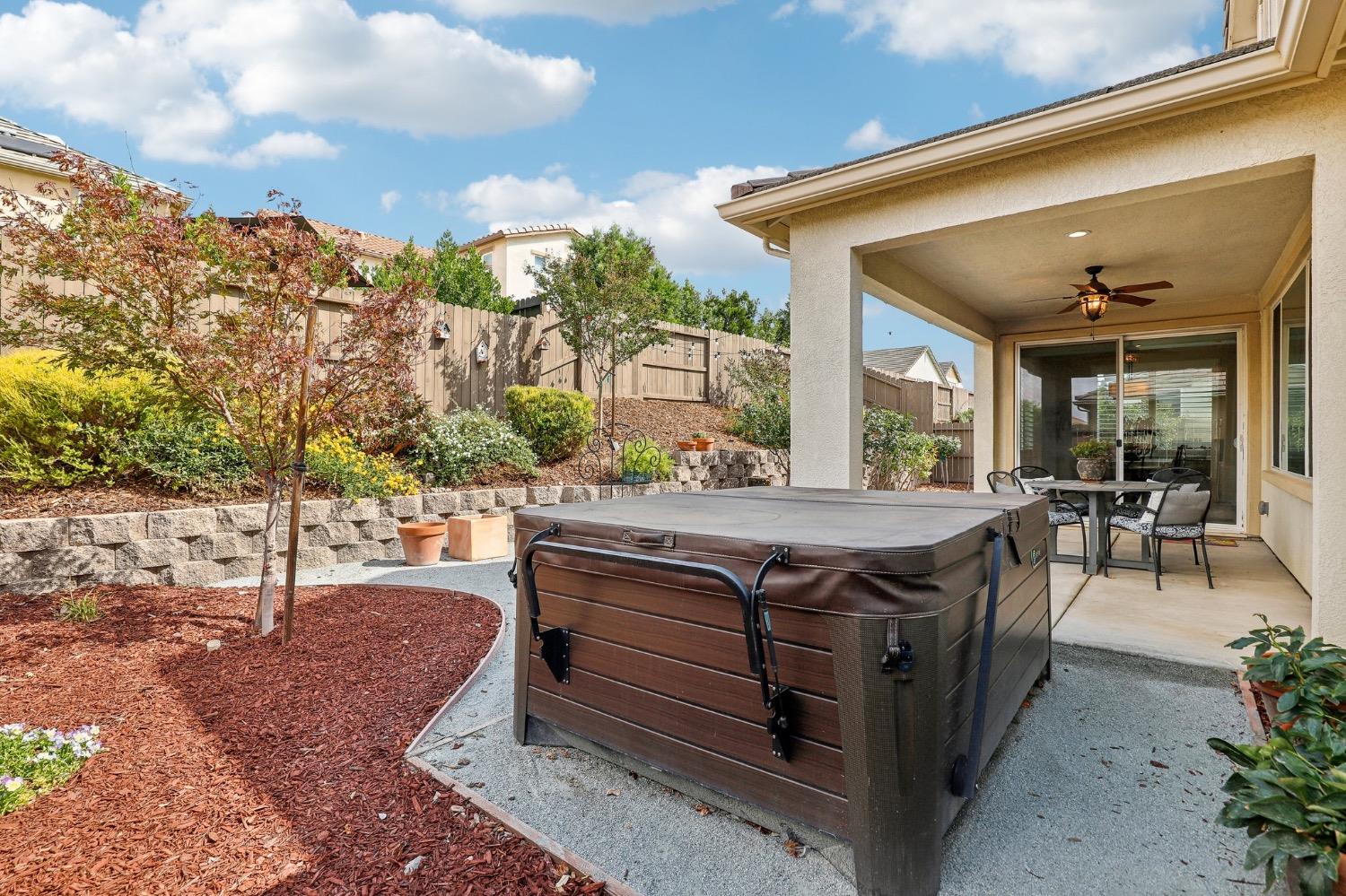 Detail Gallery Image 29 of 31 For 707 Gentle Breeze Way, Rocklin,  CA 95765 - 4 Beds | 4 Baths