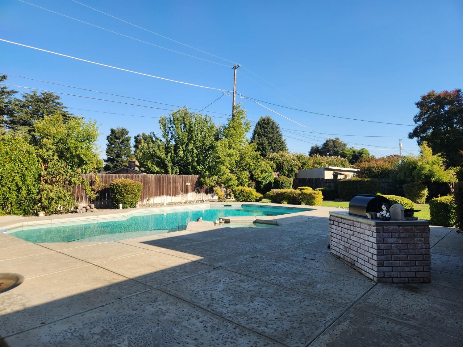 Detail Gallery Image 9 of 14 For 8352 Meath Dr, Stockton,  CA 95212 - 3 Beds | 2 Baths