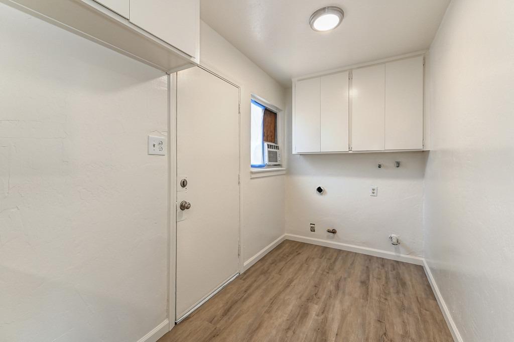 Detail Gallery Image 13 of 22 For 1956 Grand Ave, Sacramento,  CA 95838 - 2 Beds | 1 Baths