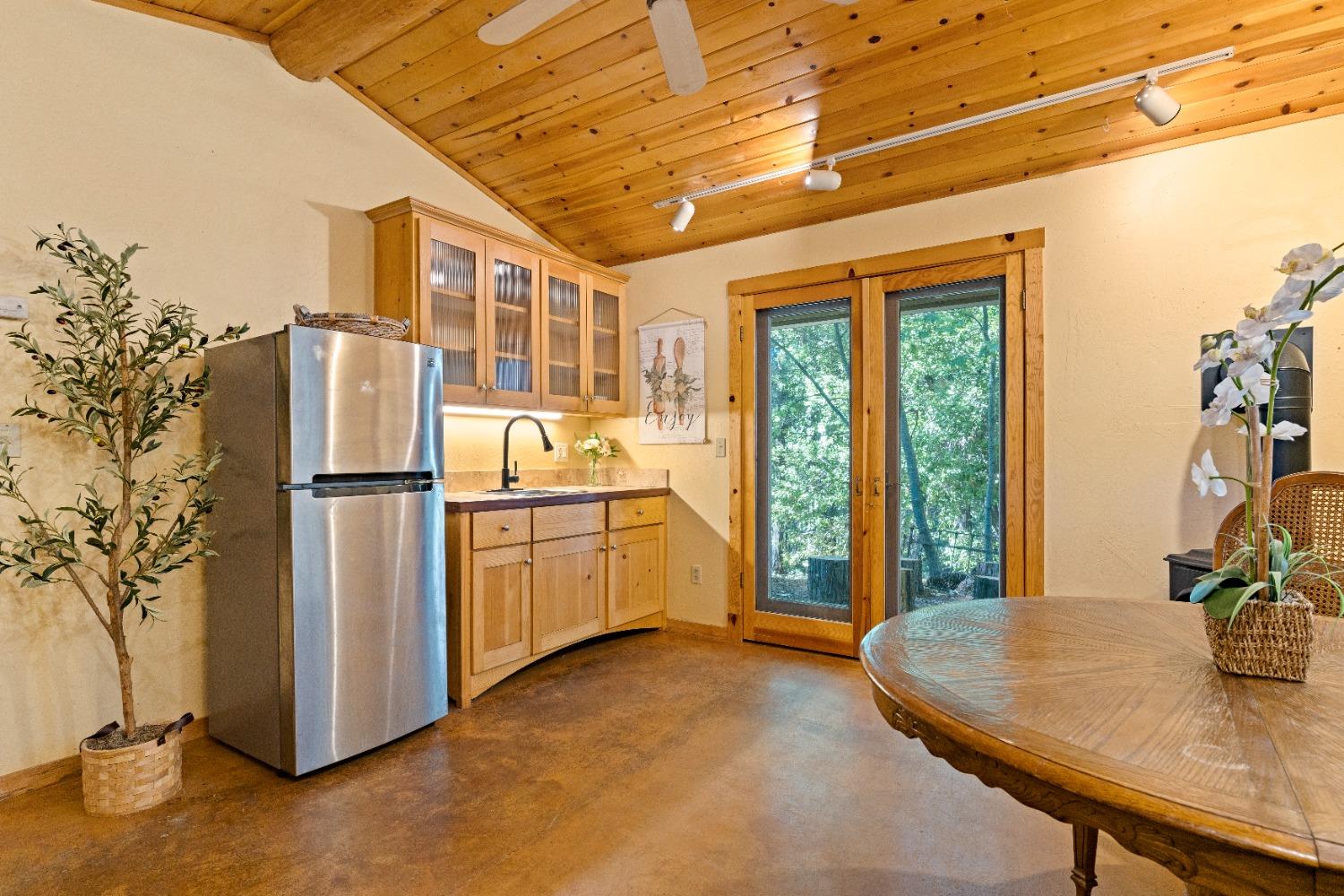 Detail Gallery Image 46 of 99 For 10895 Scotts Flat Dam Road, Nevada City,  CA 95959 - 3 Beds | 2 Baths