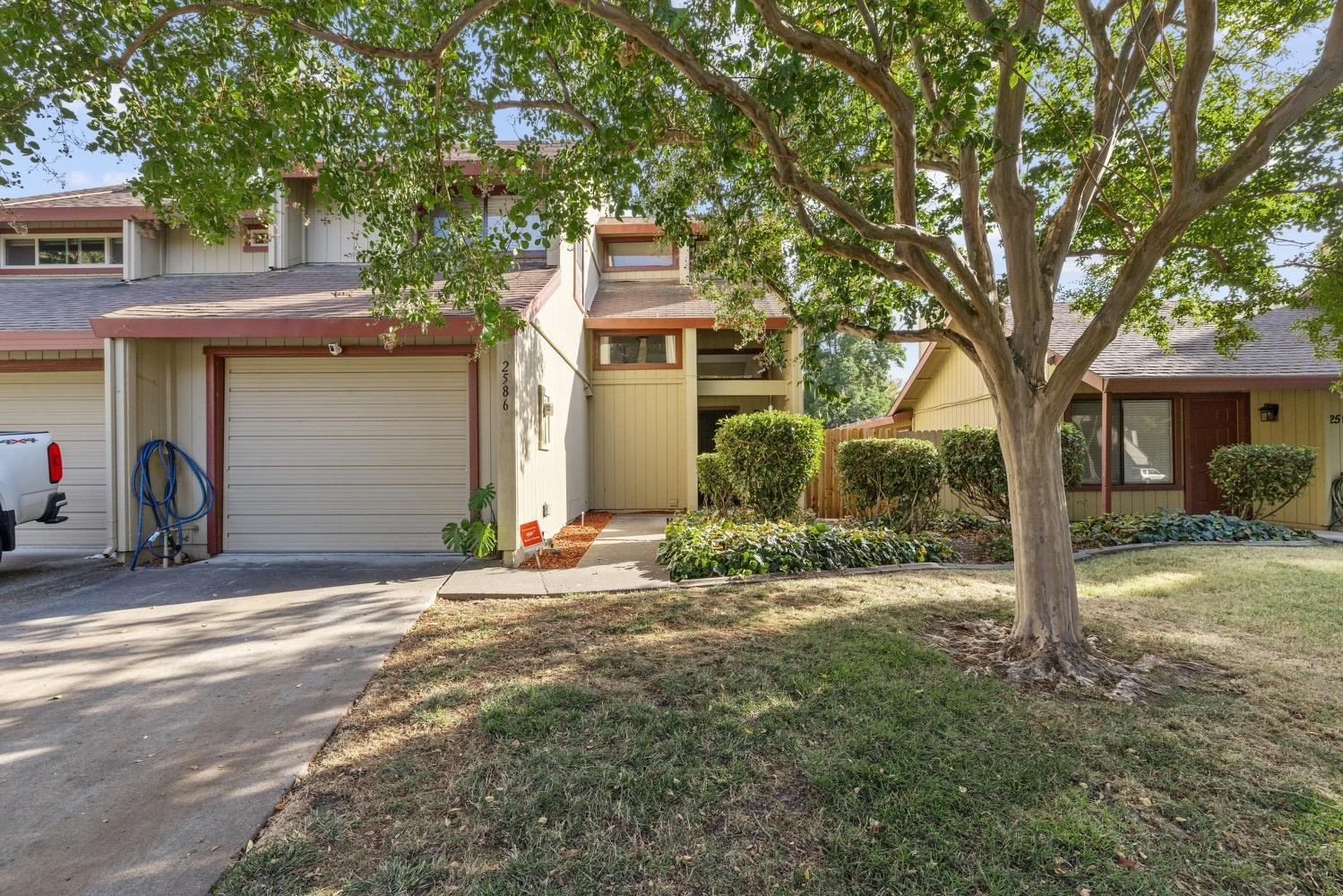 Detail Gallery Image 2 of 36 For 2586 Lagoon Ln, West Sacramento,  CA 95691 - 2 Beds | 1/1 Baths