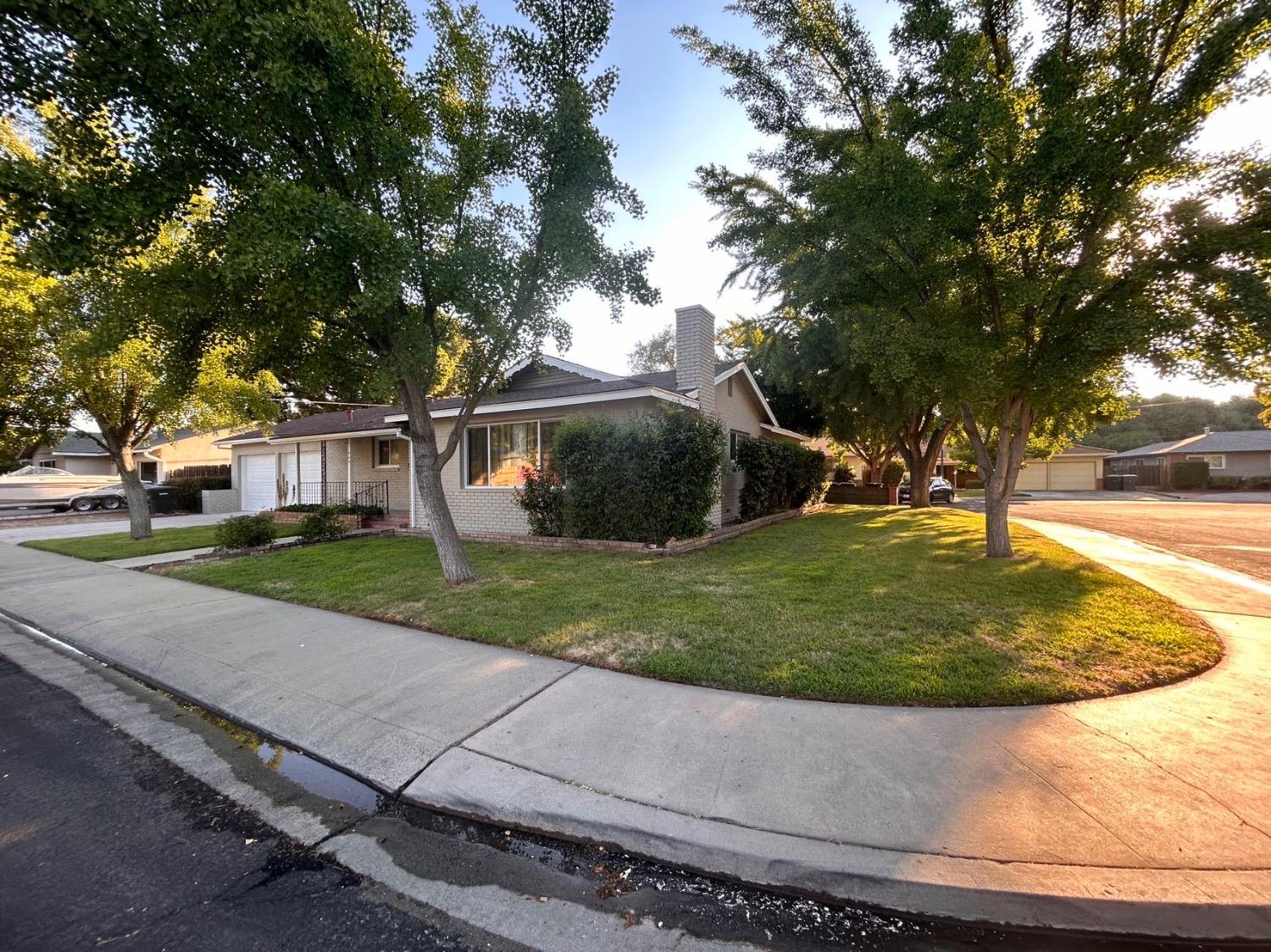 Detail Gallery Image 2 of 41 For 909 Swenson Way, Modesto,  CA 95355 - 3 Beds | 2 Baths